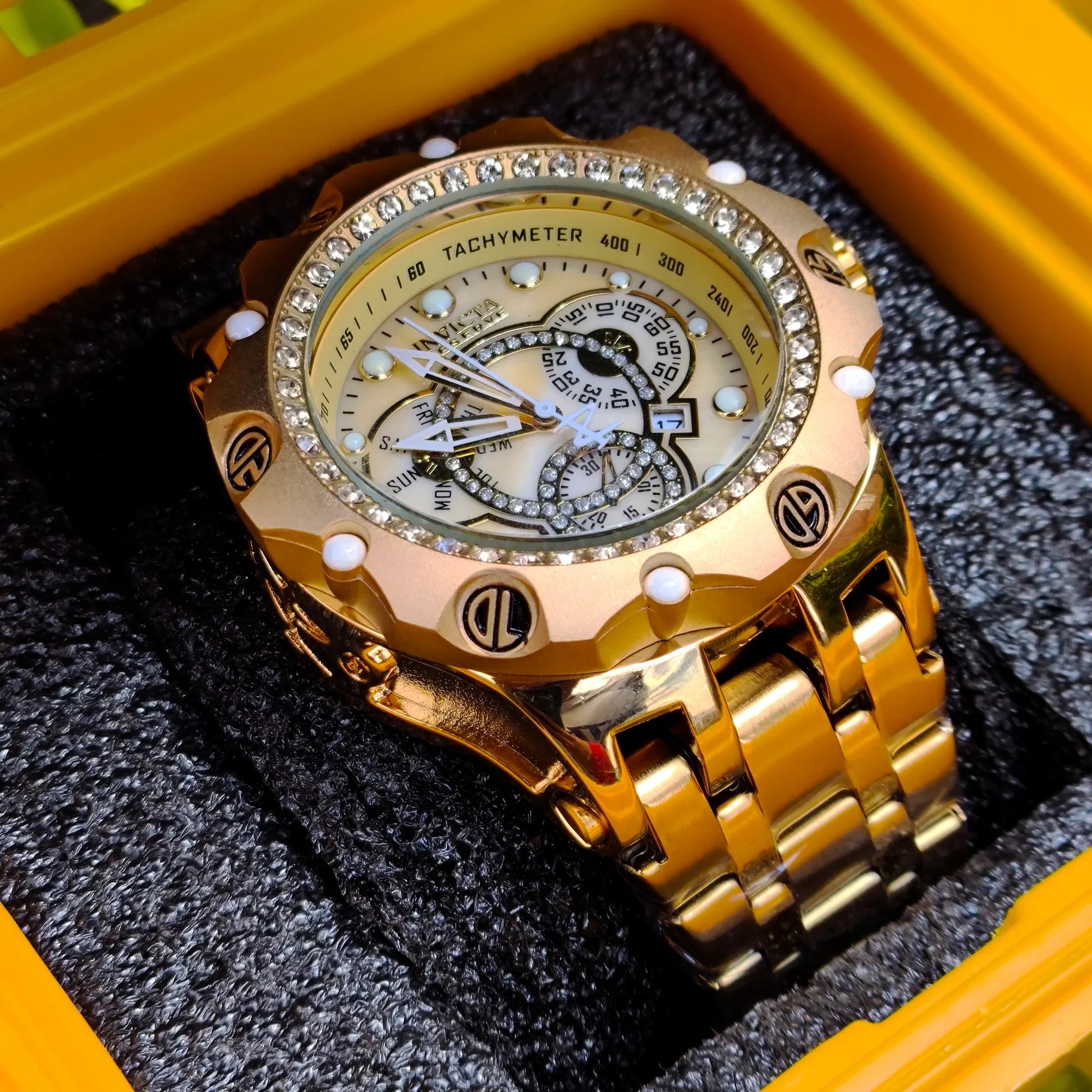 INVICTA VENOM