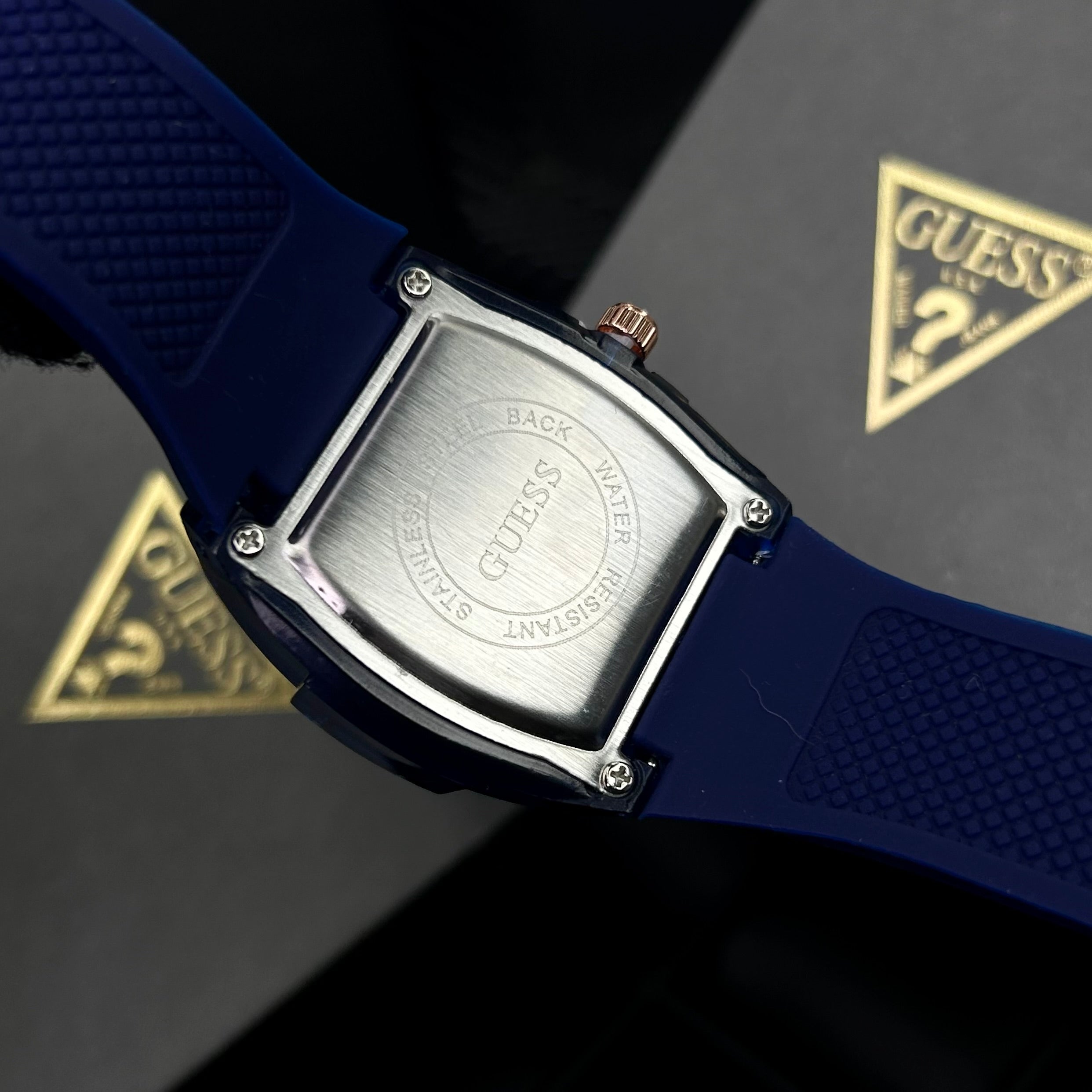 GUESS UNISEX TRASNPARENTE REF-A