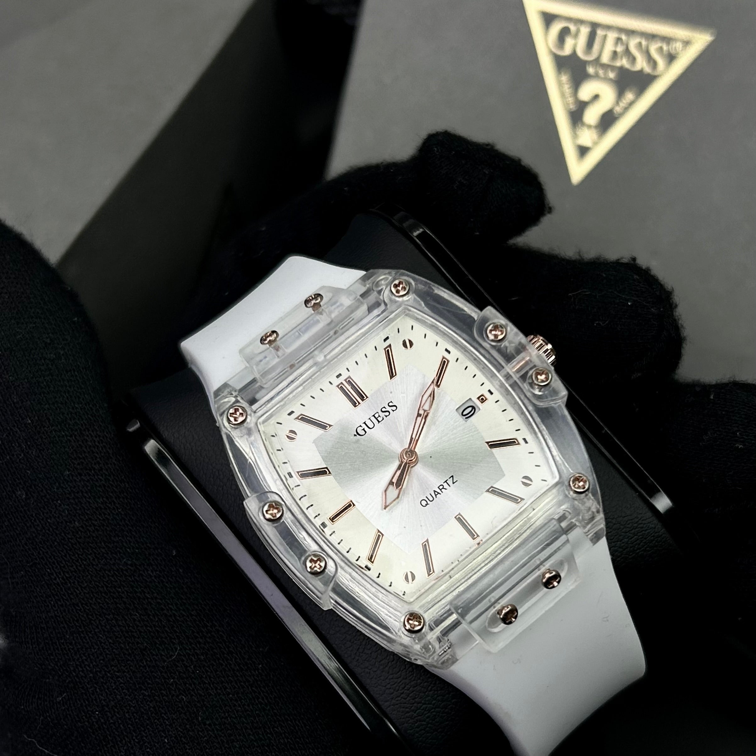GUESS UNISEX TRASNPARENTE REF-B