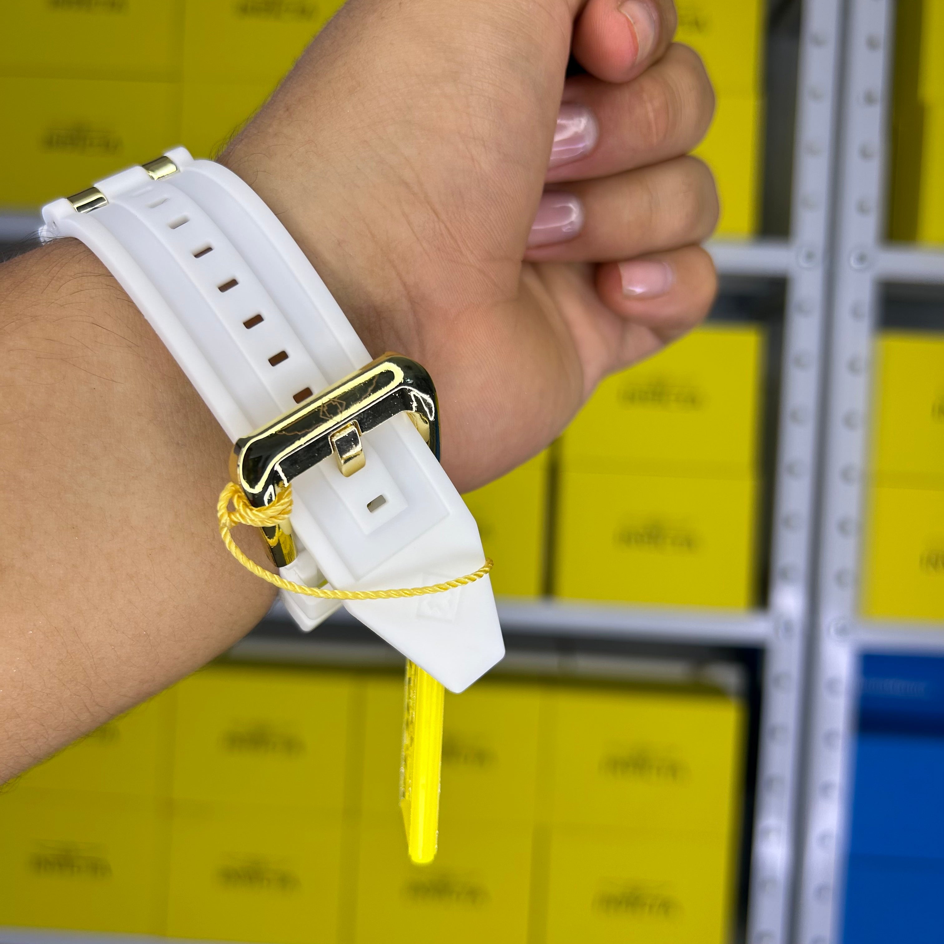 INVICTA BOLT FUNCIONAL PARA HOMBRE REF-BDD