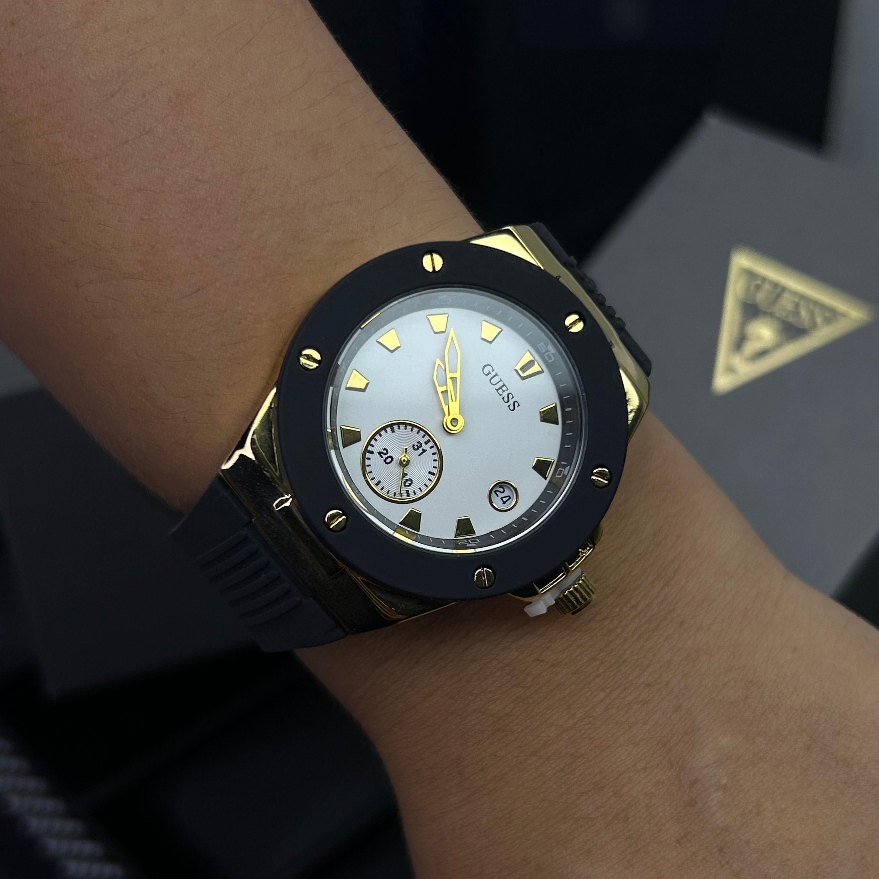 GUESS X HUBLOT PARA DAMA  REF-ND