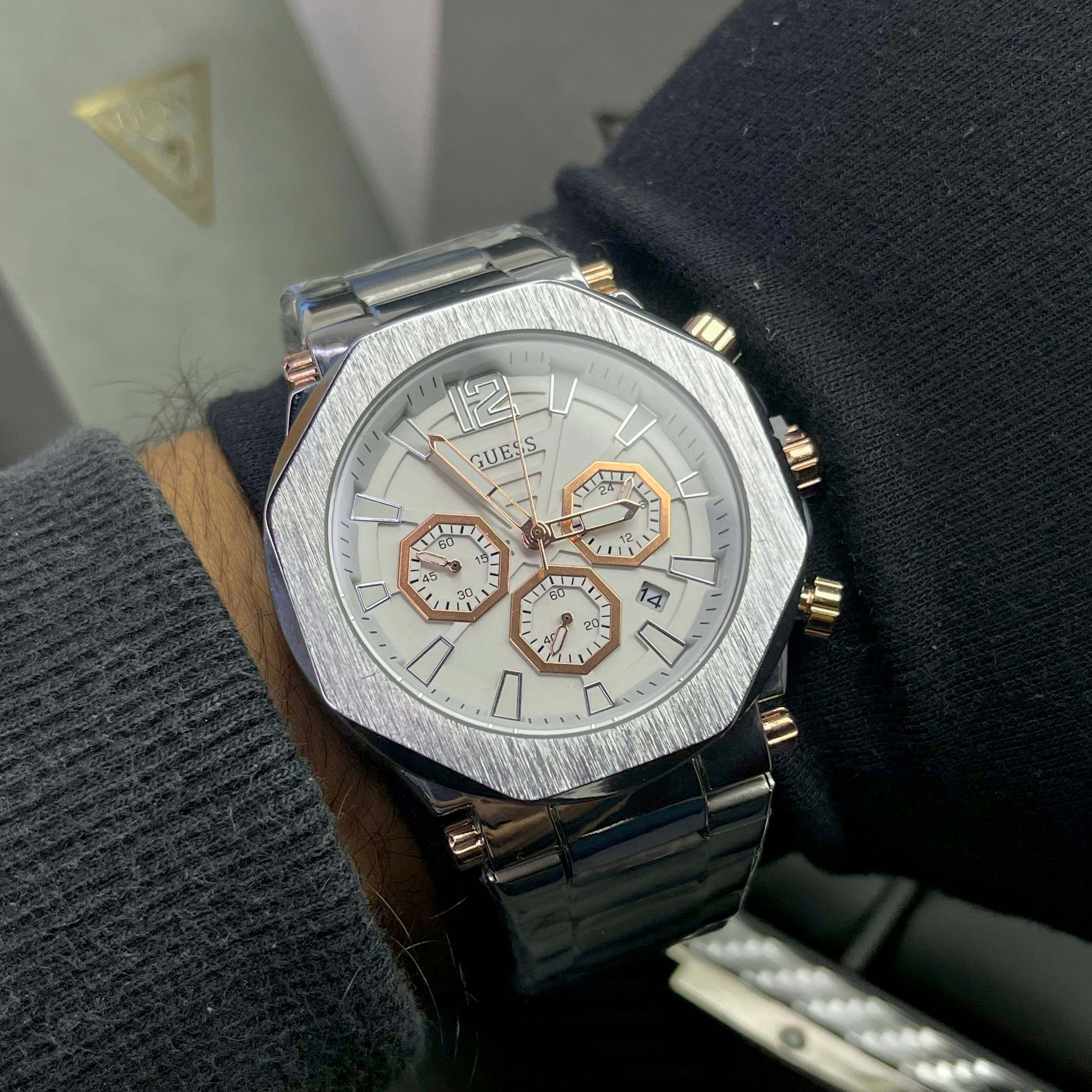 GUESS FUNCIONAL PARA HOMBRE REF-PB