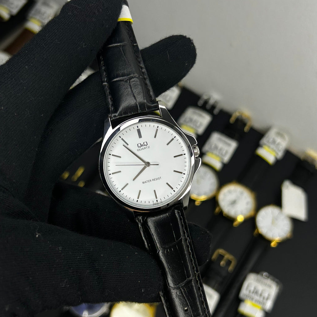 QyQ ORIGINAL PARA HOMBRE REF-QA06J301Y