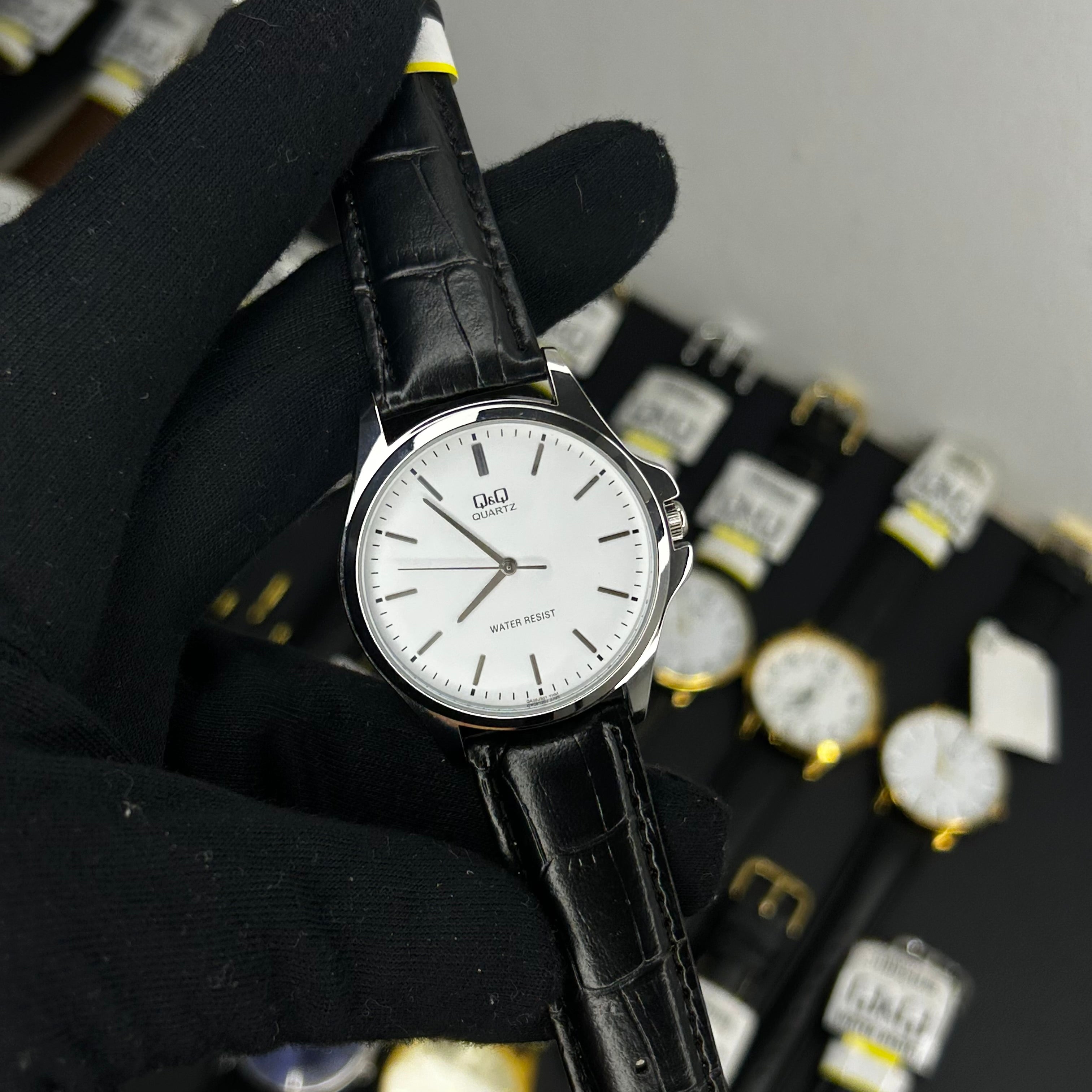 QyQ ORIGINAL PARA HOMBRE REF-QA06J301Y