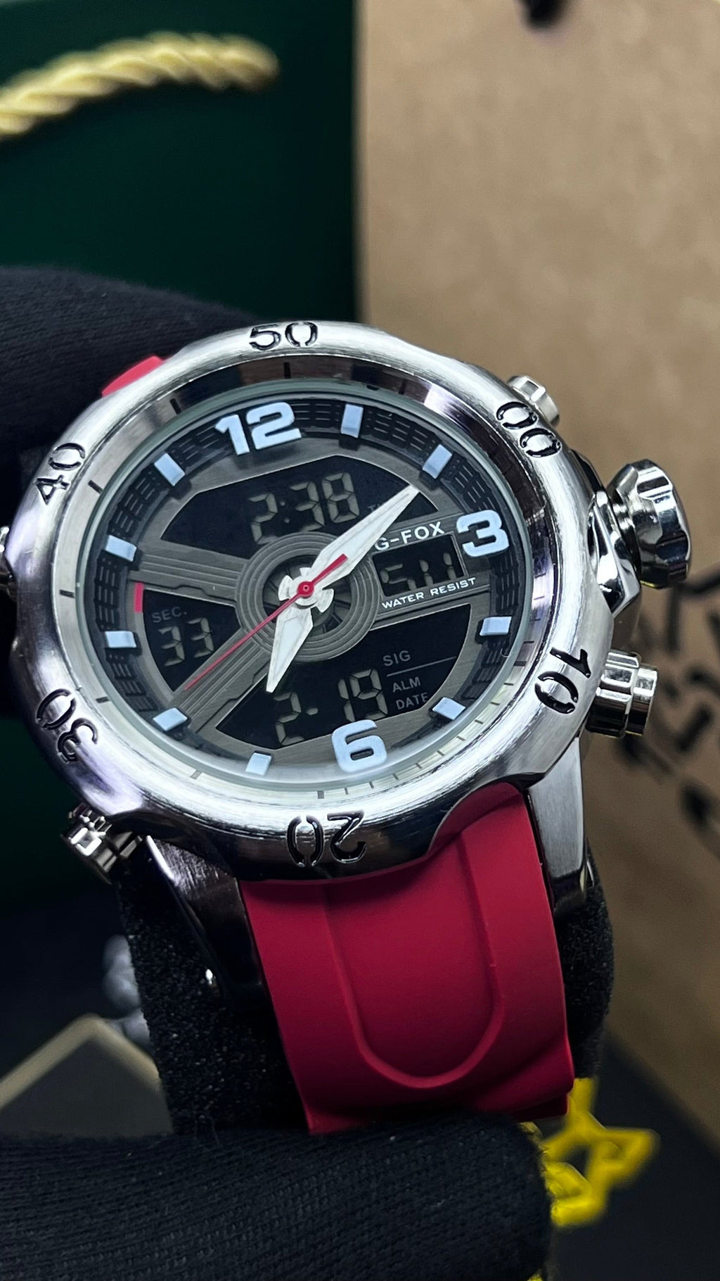 G FOX ORIGINAL DOBLE HORA POR INVICTA SUMERGIBLE PARA HOMBRE REF-1976G1-R