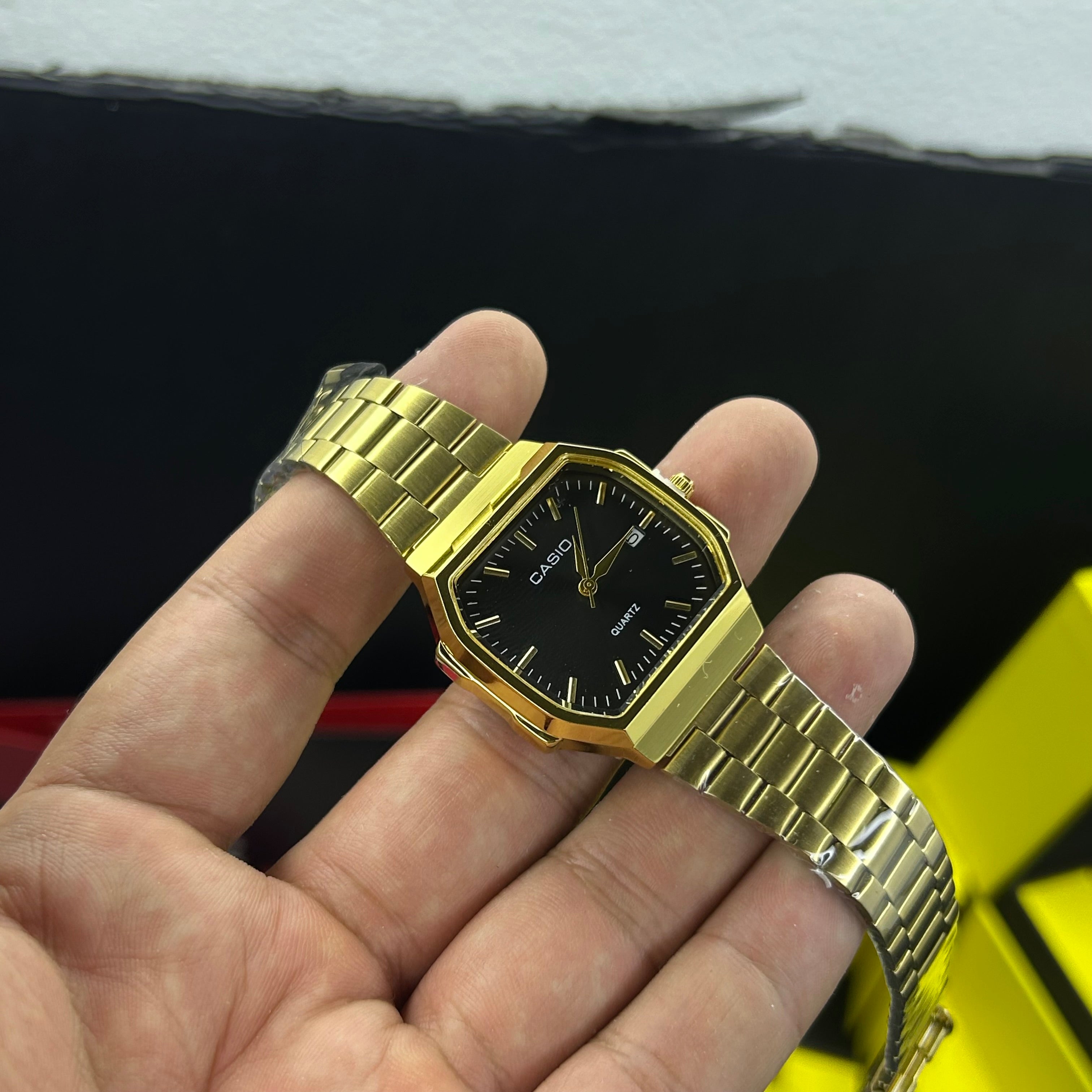 CASIO UNISEX RETRO VINTAGE F-91 ANALOGO-DORADO-NEGRO