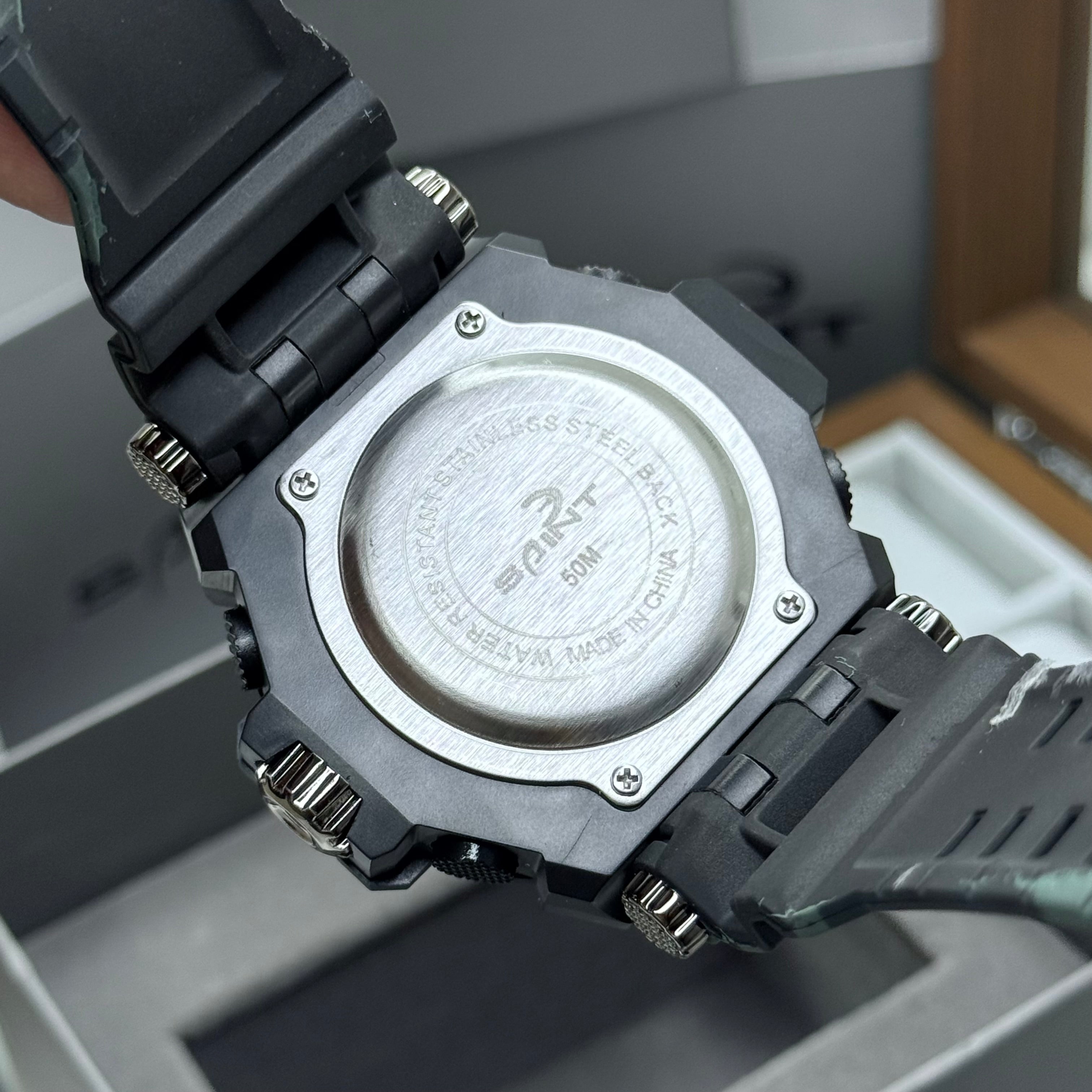 SAINT X G-SHOCK PARA SUMERGIBLE MILITAR HOMBRE REF 6812- GV