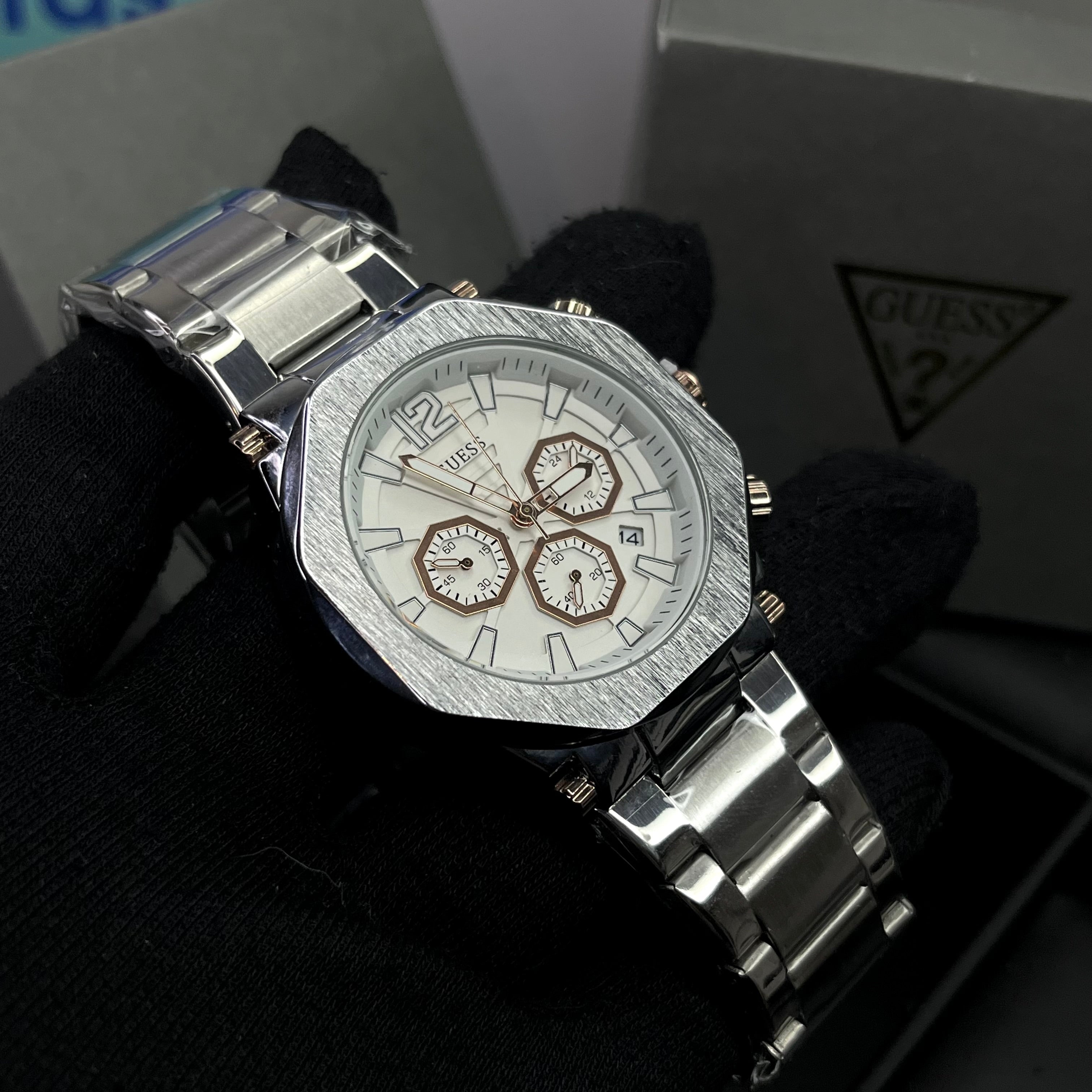 GUESS FUNCIONAL PARA HOMBRE REF-PB