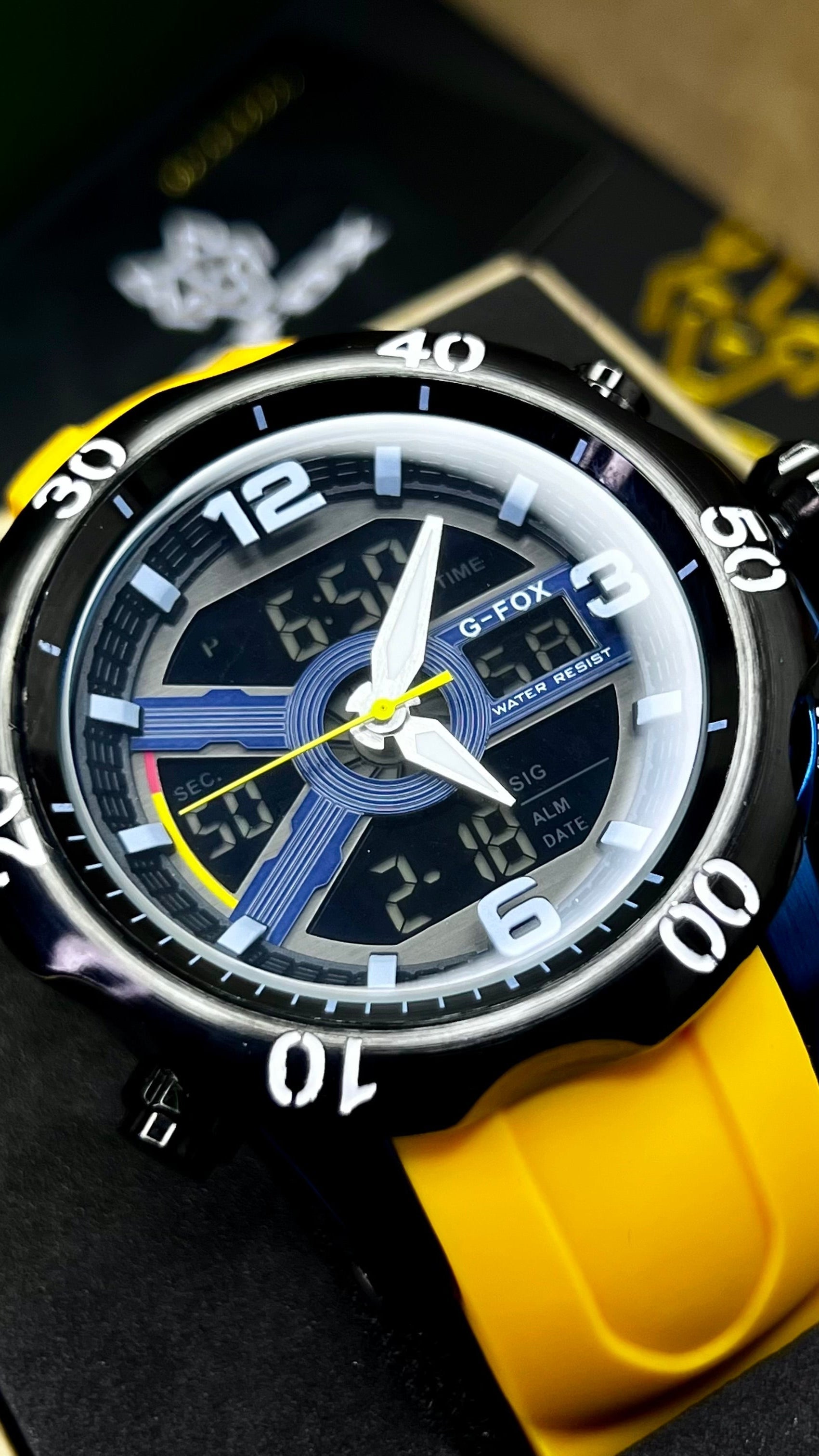 G FOX ORIGINAL DOBLE HORA POR INVICTA SUMERGIBLE PARA HOMBRE REF-1976G1-A