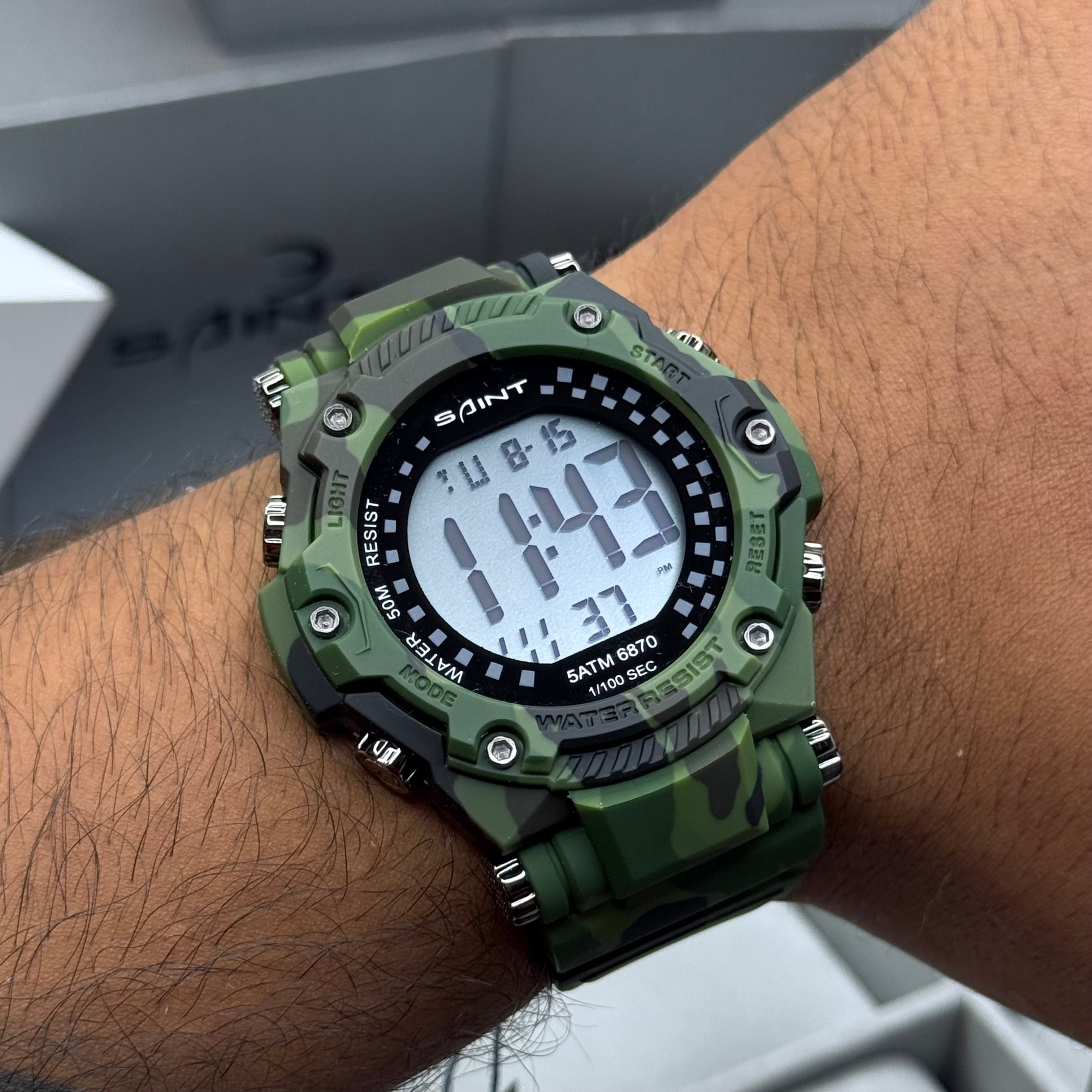 SAINT X G-SHOCK PARA SUMERGIBLE MILITAR HOMBRE REF 6870-VCN