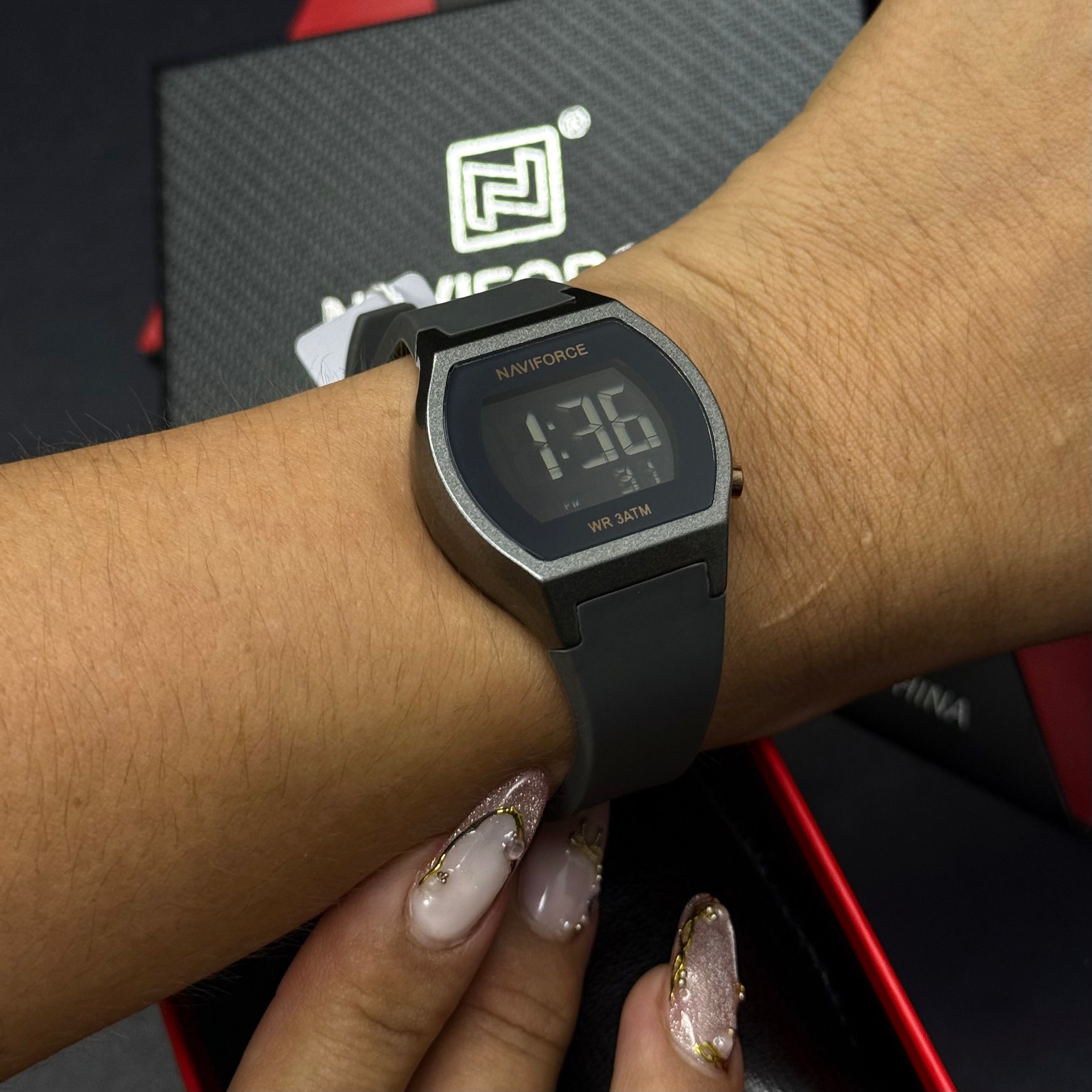 NAVIFORCE X CASIO ORIGINAL PARA DAMA REF NF5064-G