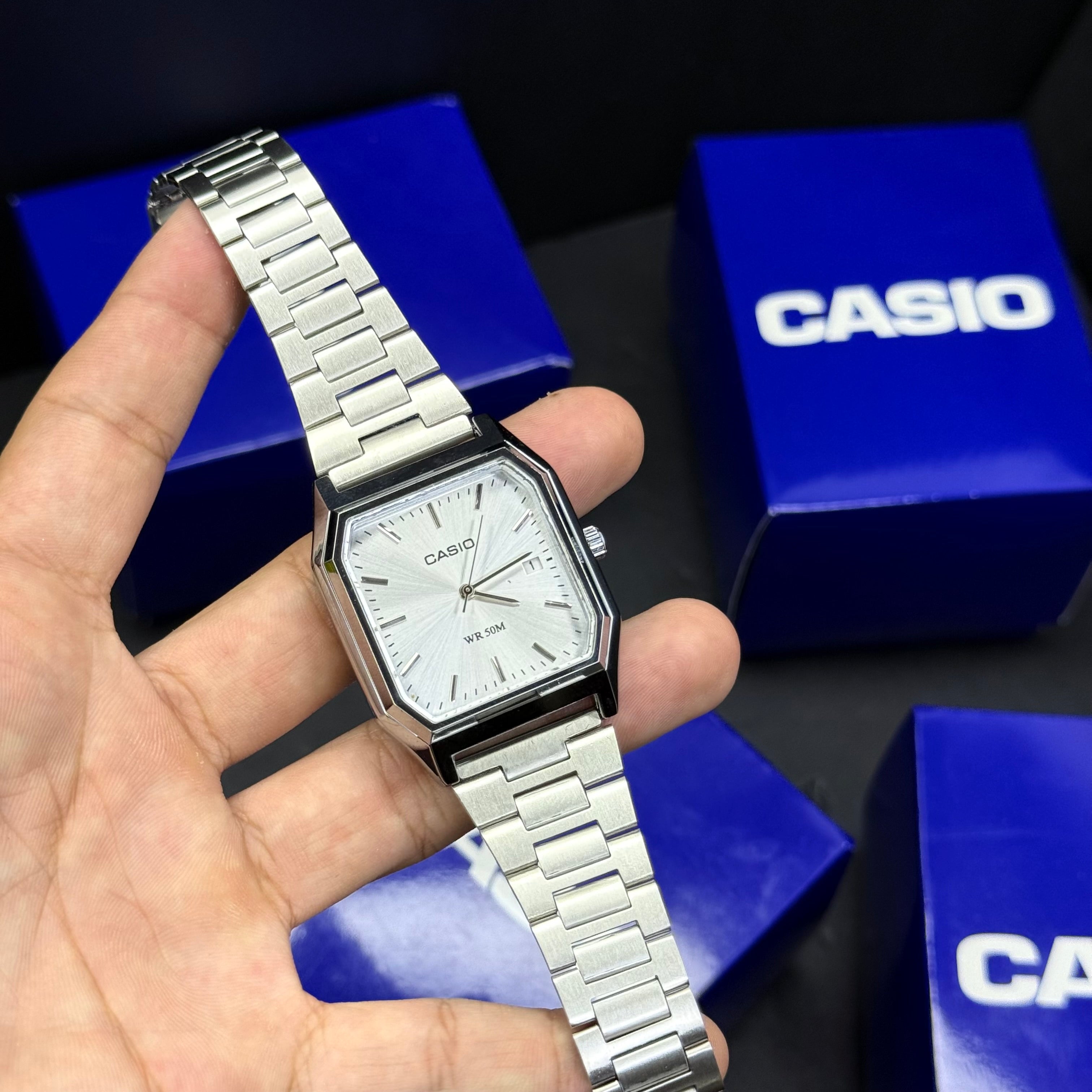 CASIO UNISEX RETRO VINTAGE RECTAGULAR ANALOGO-PLATEADO-PLATEADO