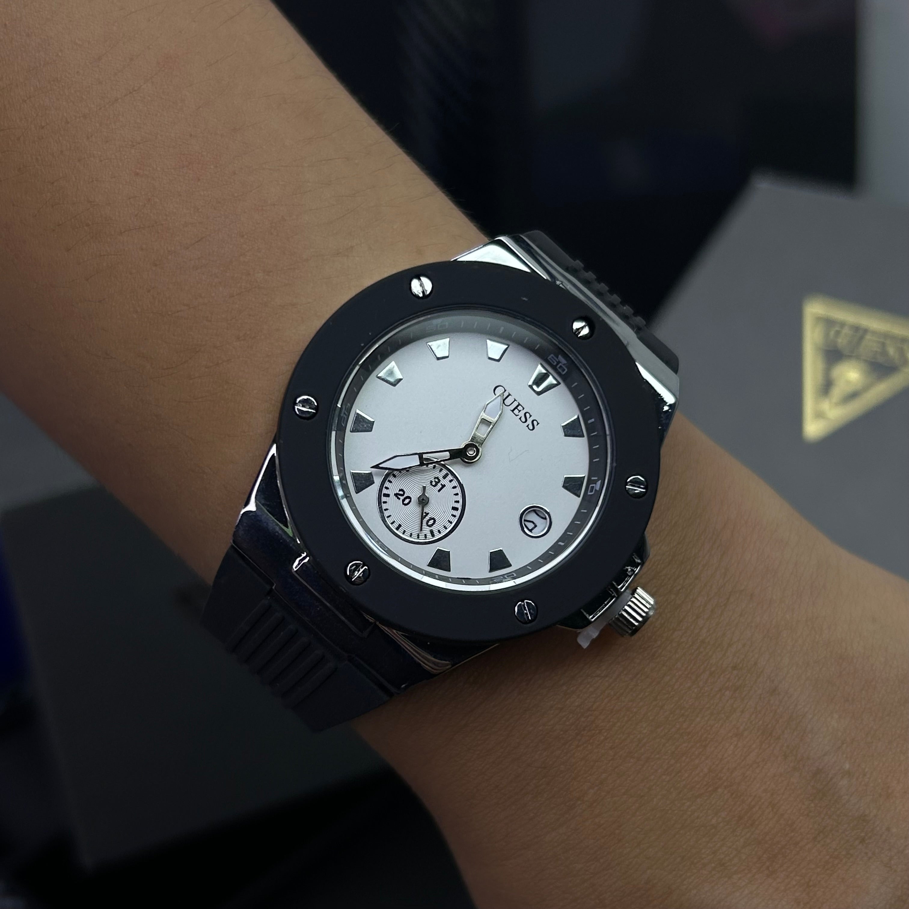 GUESS X HUBLOT PARA DAMA  REF-NP