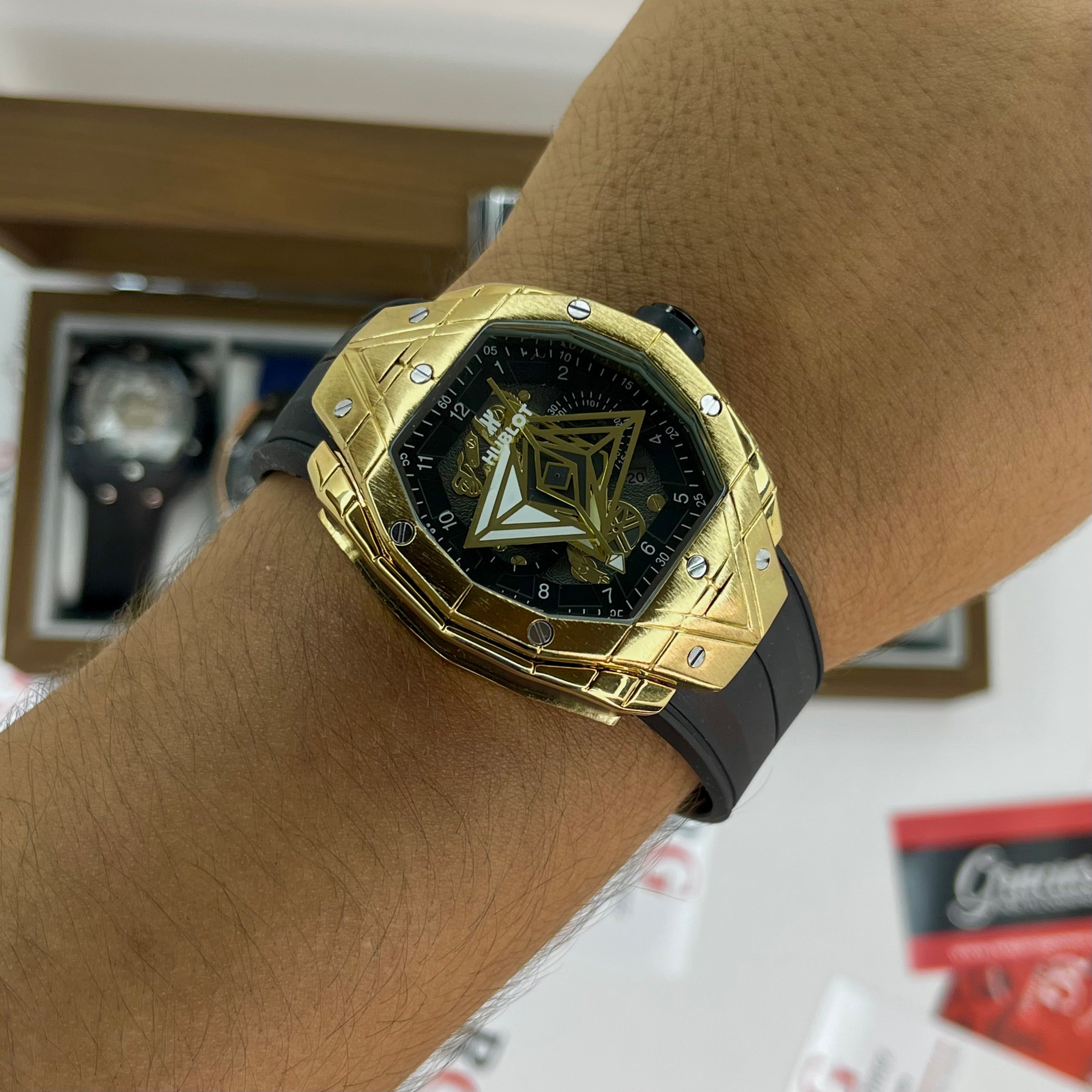 HUBLOT DIAMANTE PARA HOMBRE REF-ND