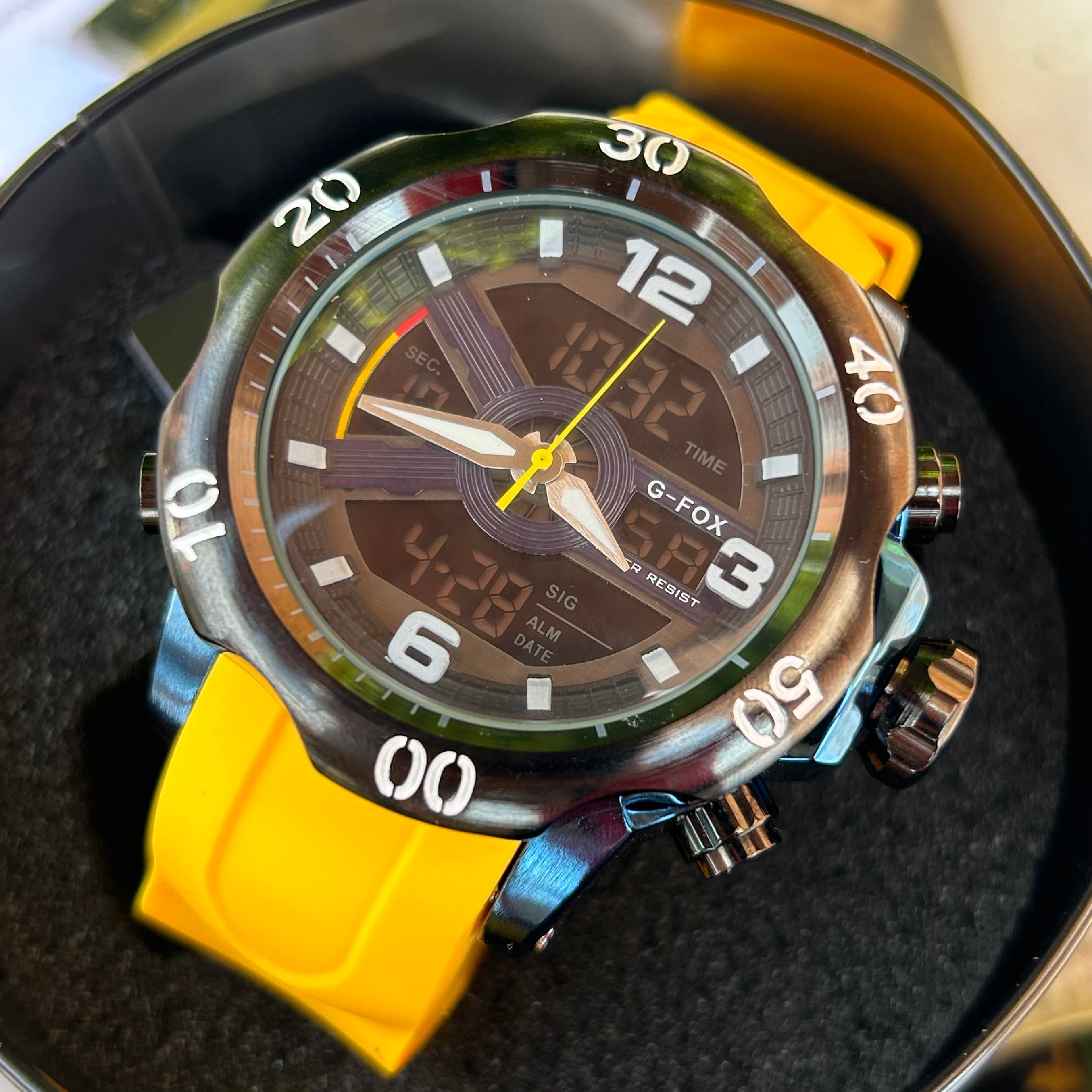 G FOX ORIGINAL DOBLE HORA POR INVICTA SUMERGIBLE PARA HOMBRE REF-1976G1-A