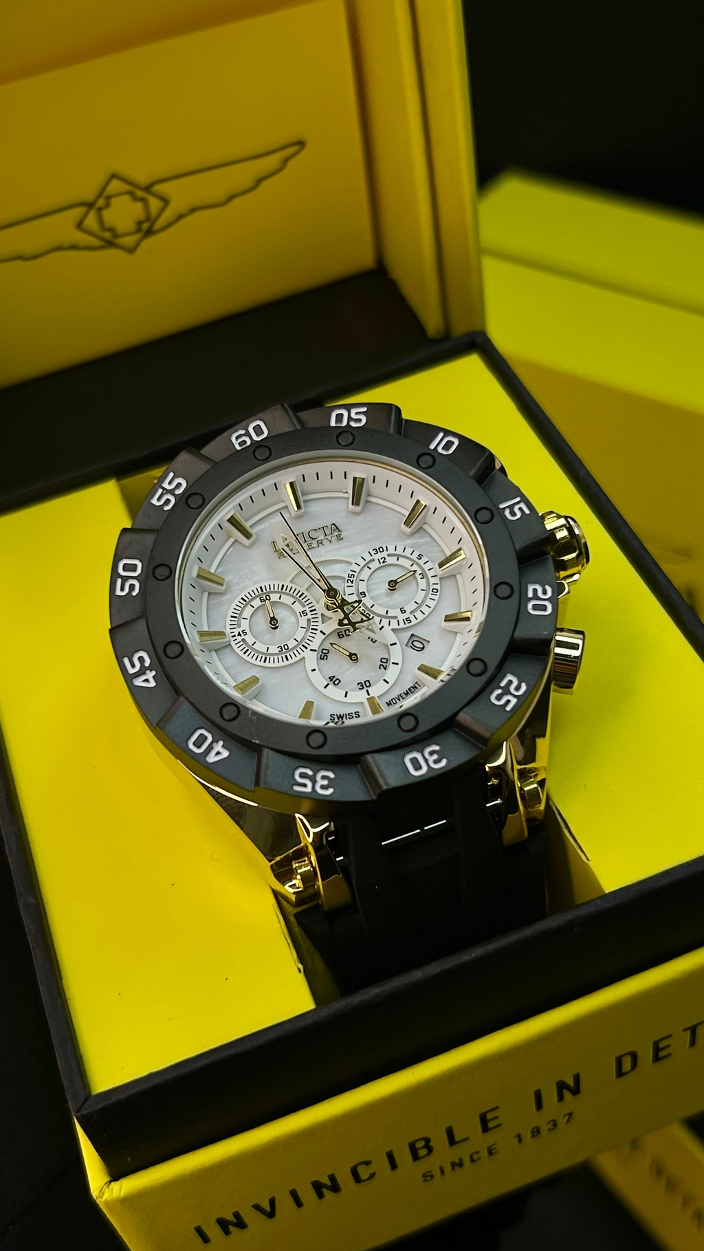 INVICTA RIPSAW FUNCIONAL PARA HOMBRE REF NBD