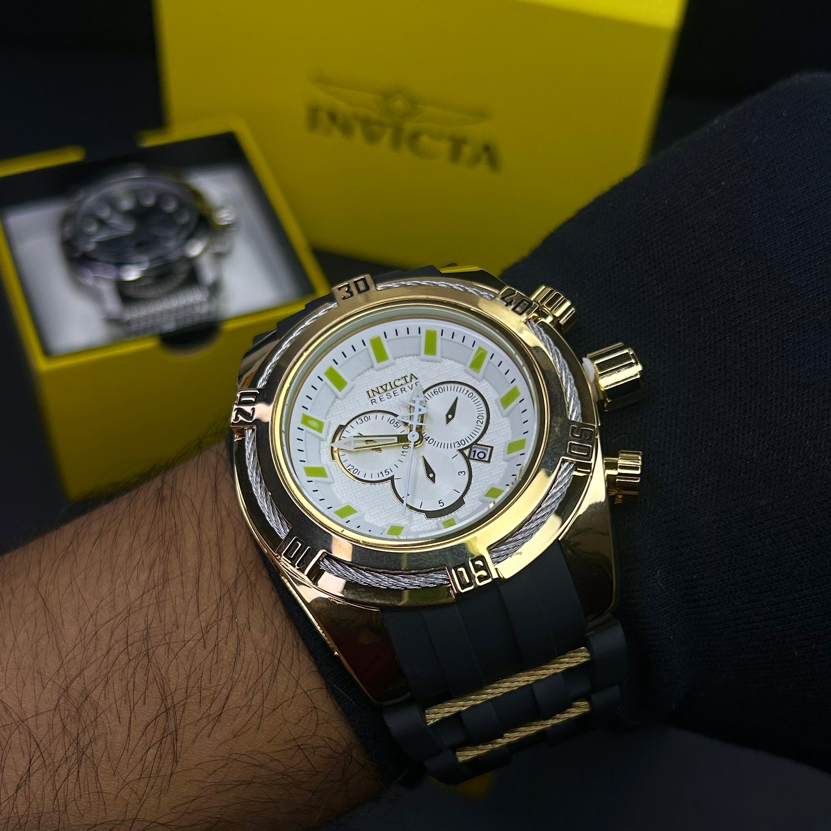 INVICTA BOLT RESERVER SUBAOUA PARA HOMBRE REF-BB