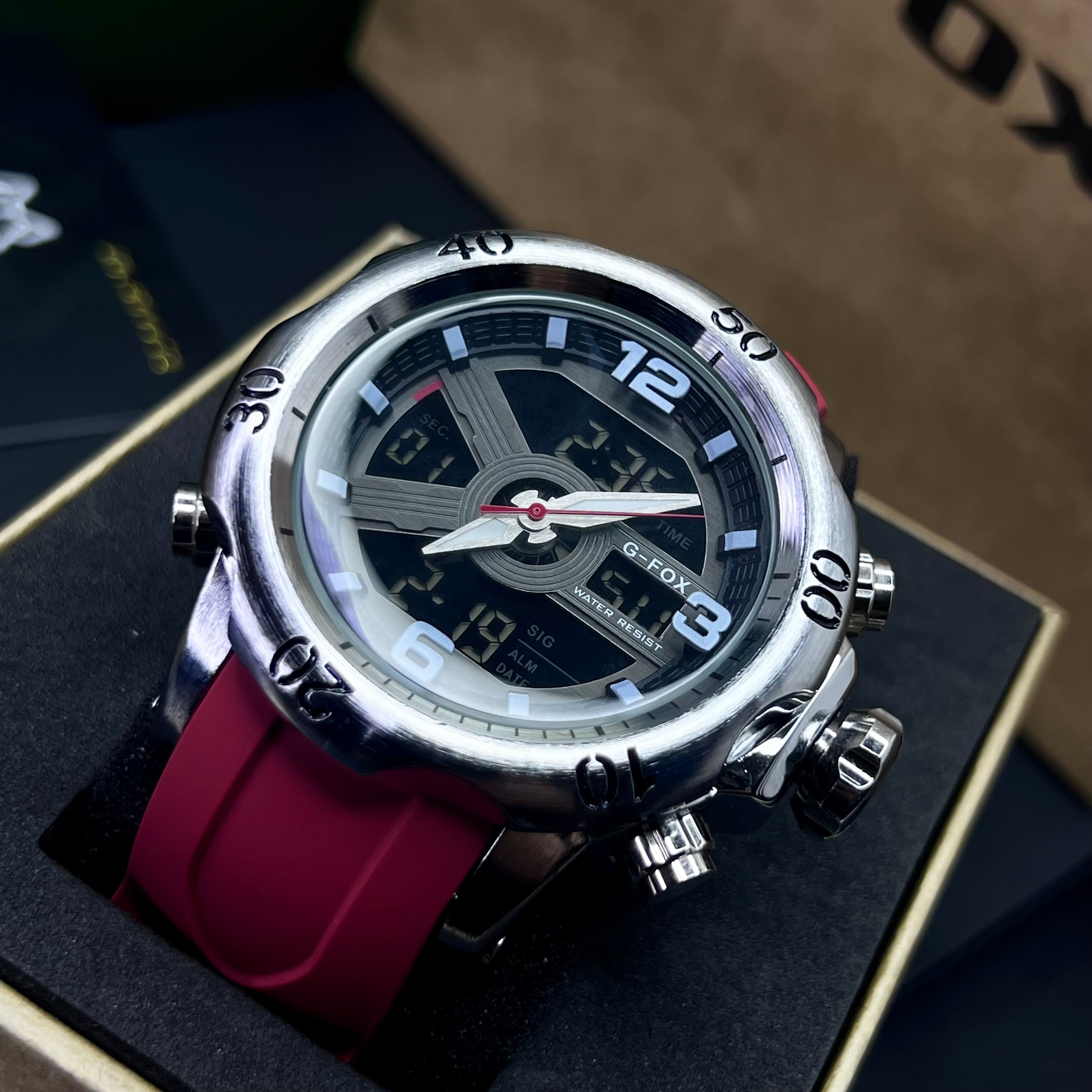 G FOX ORIGINAL DOBLE HORA POR INVICTA SUMERGIBLE PARA HOMBRE REF-1976G1-R