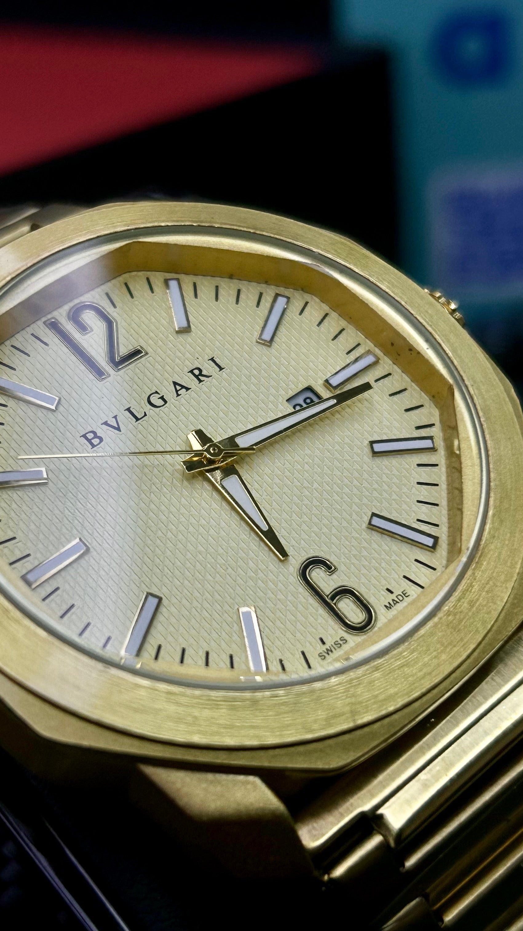 BULGARY PRE-OWNED PARA HOMBRE REF OCTO-D