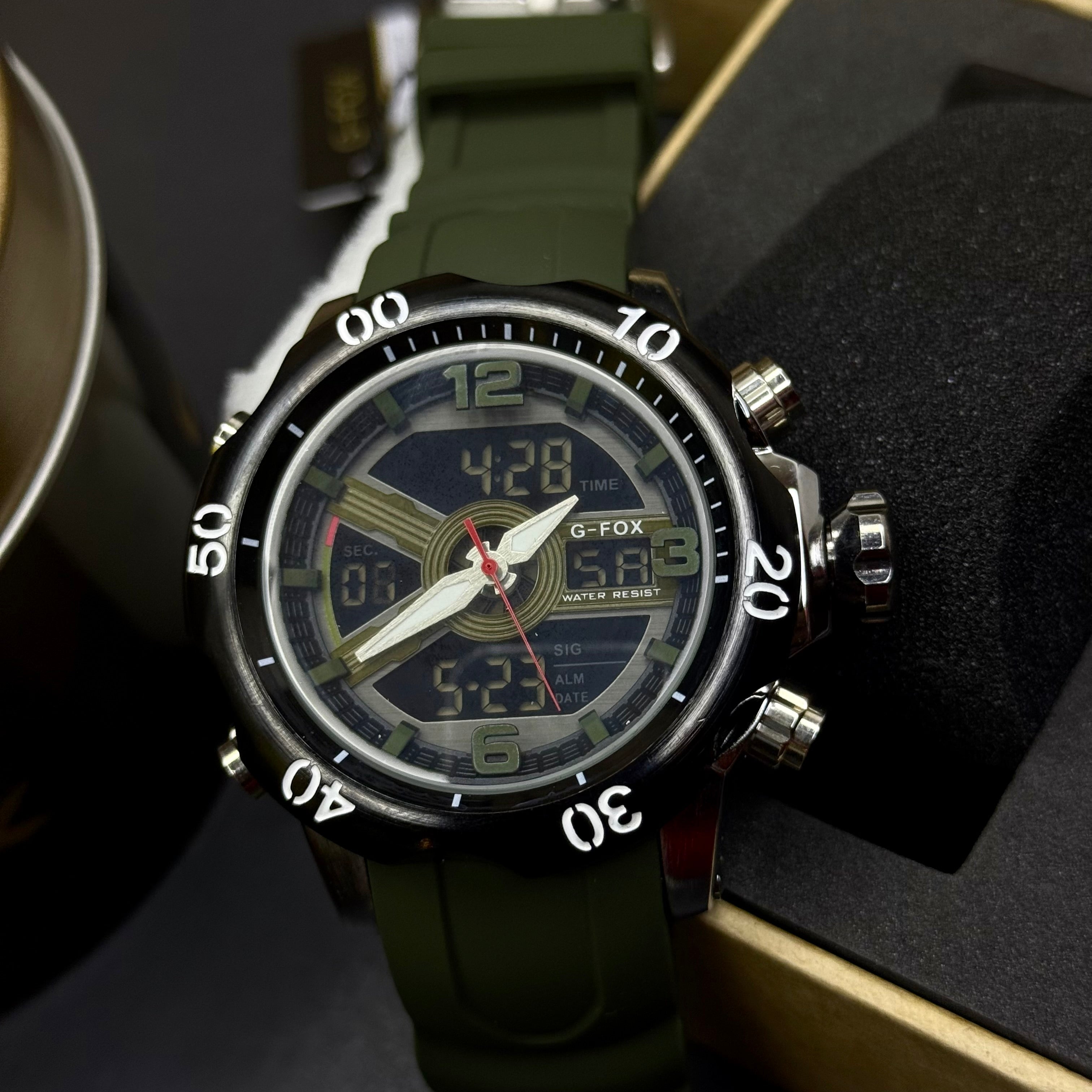 G FOX ORIGINAL DOBLE HORA POR INVICTA SUMERGIBLE PARA HOMBRE REF-1976G1-V