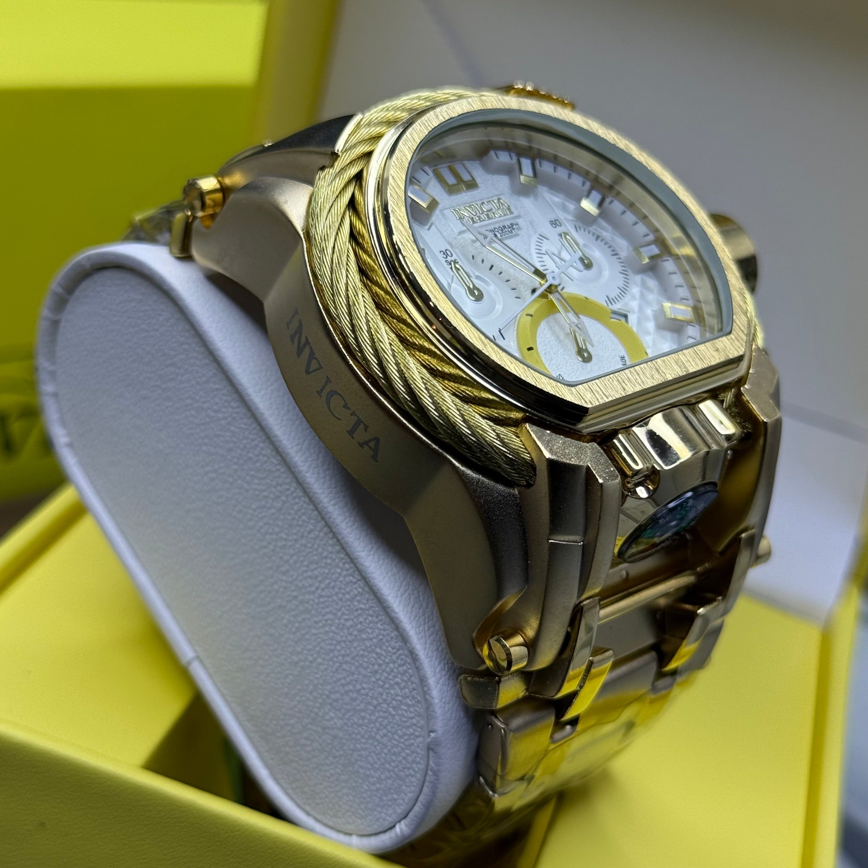 INVICTA BOLT ZEUS GUAYA ACERO PARA HOMBRE REF-DB