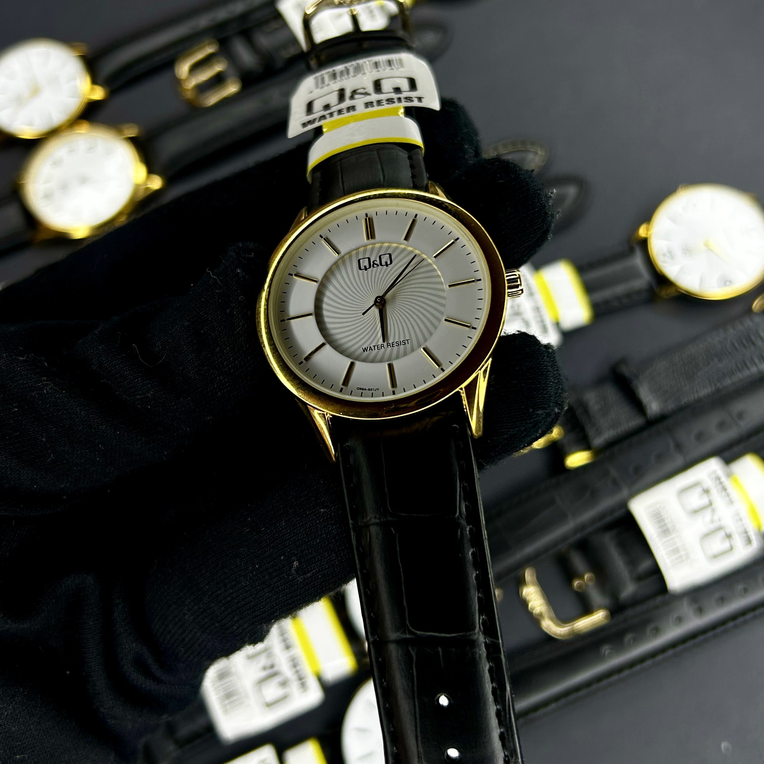 QyQ ORIGINAL PARA HOMBRE REF-Q98A-501JY