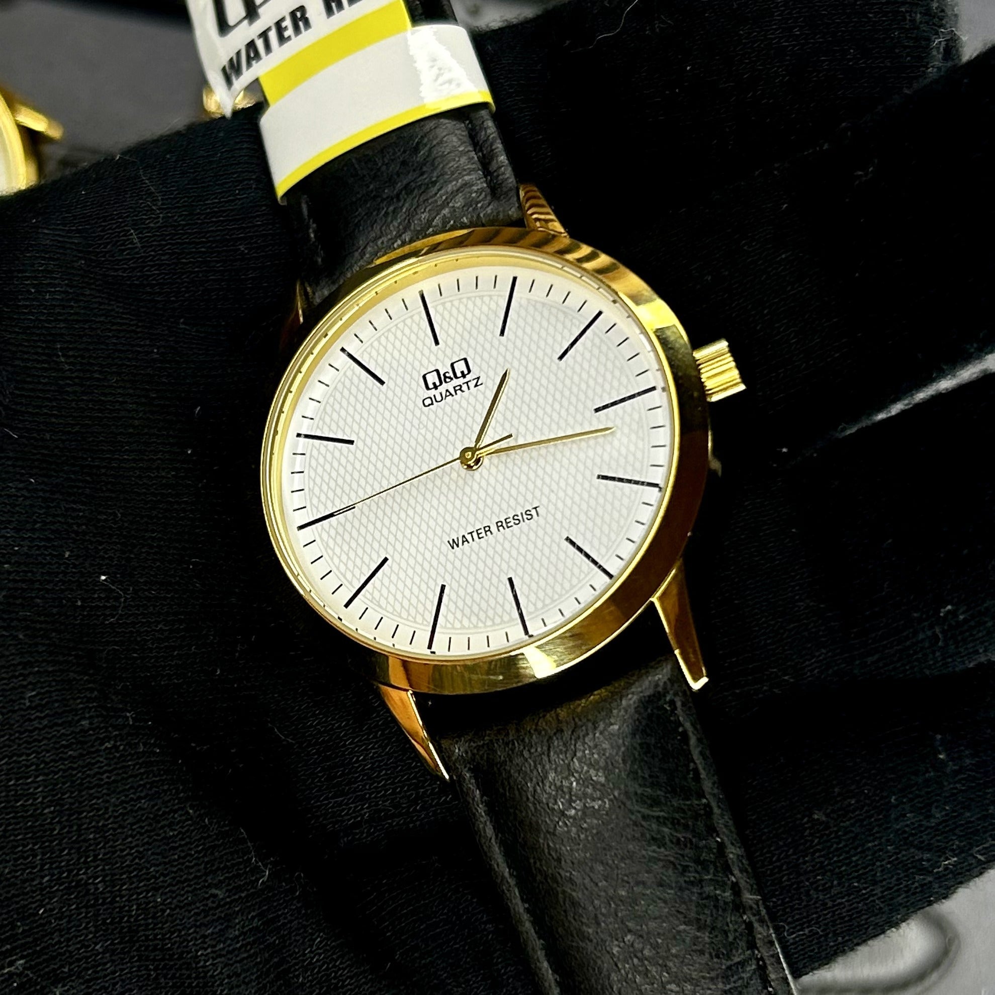 QyQ ORIGINAL PARA HOMBRE REF-Q946J101Y