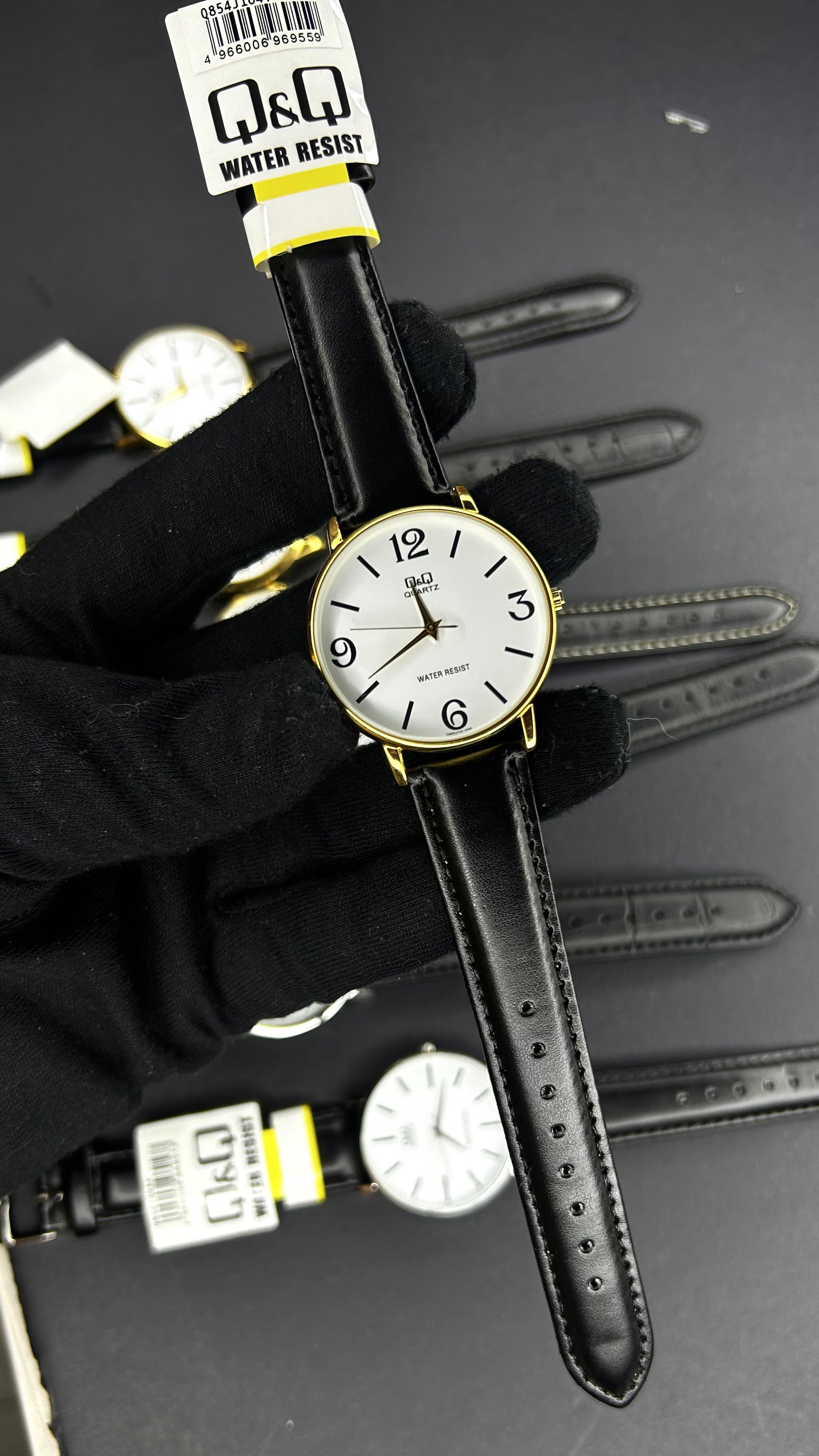 QyQ ORIGINAL PARA HOMBRE REF-Q854J104Y