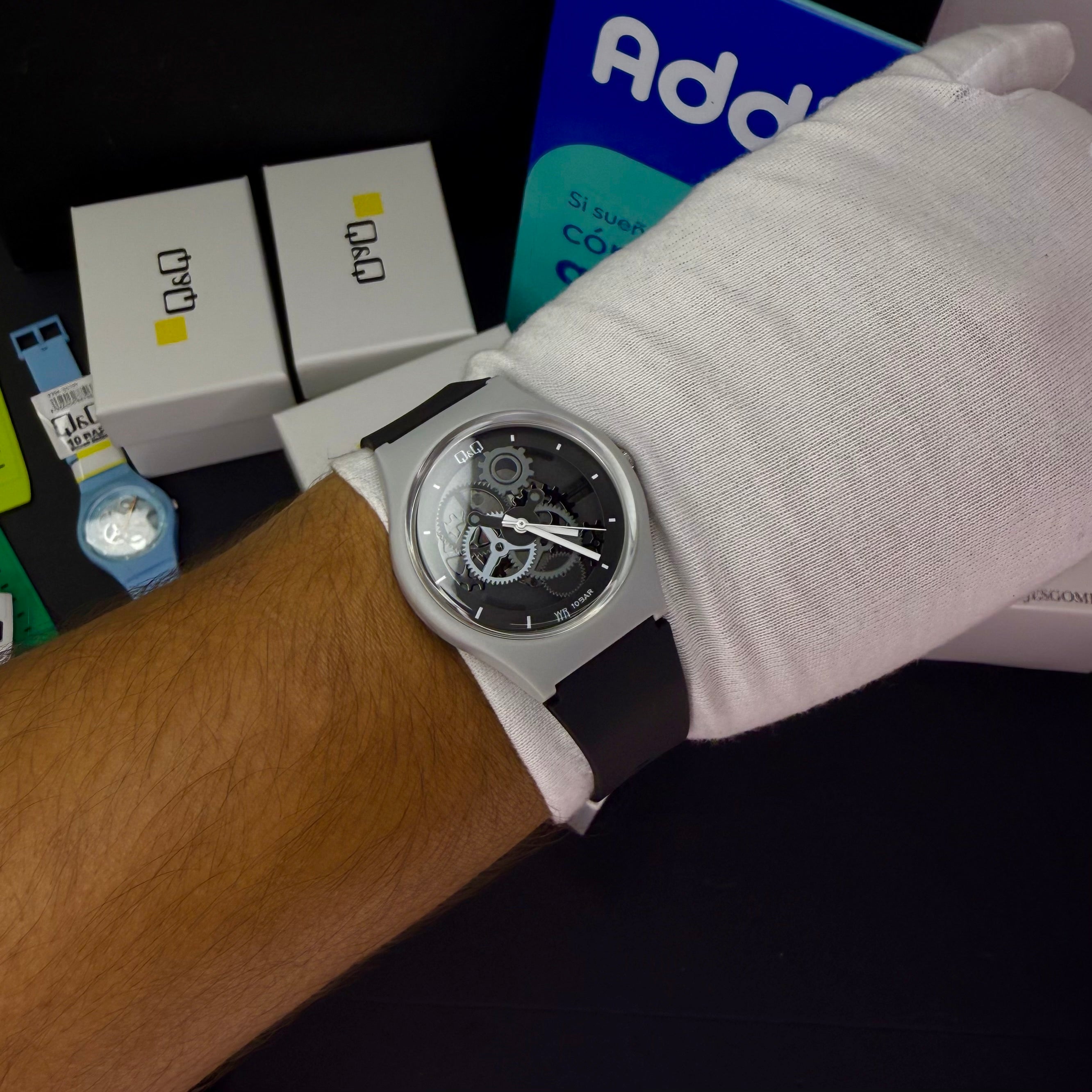 QyQ SUMERGIBLE TIPO SWATCH UNISES ORIGINAL REF-V39A-505VY