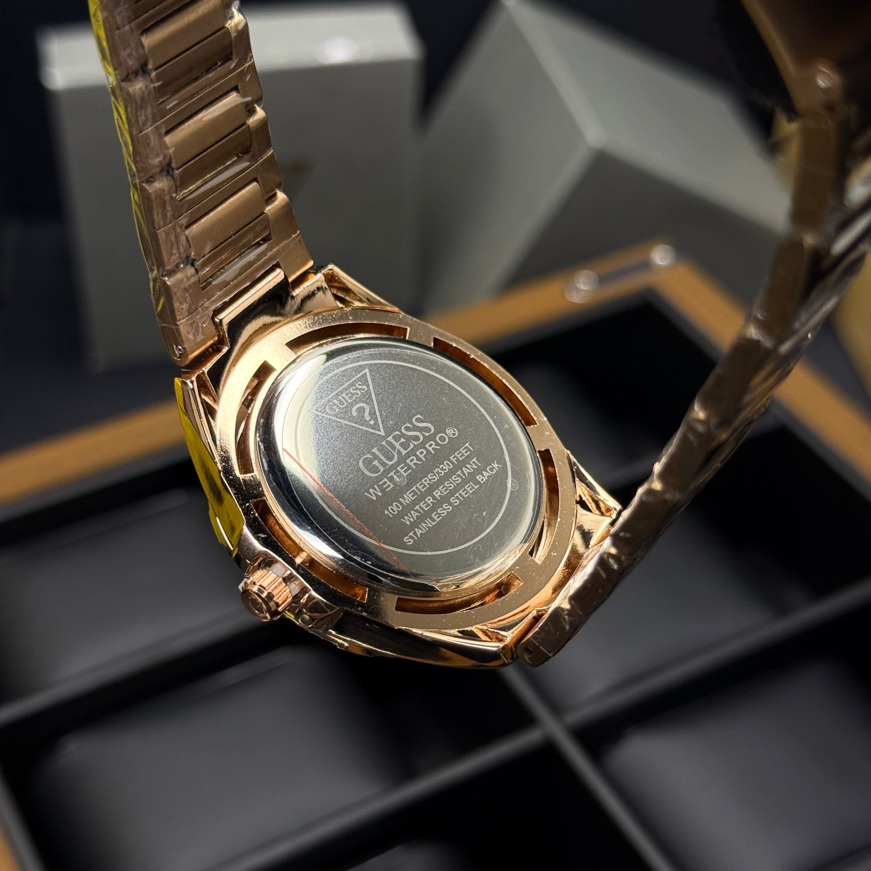 GUESS CUBANO PARA DAMA REF-RR