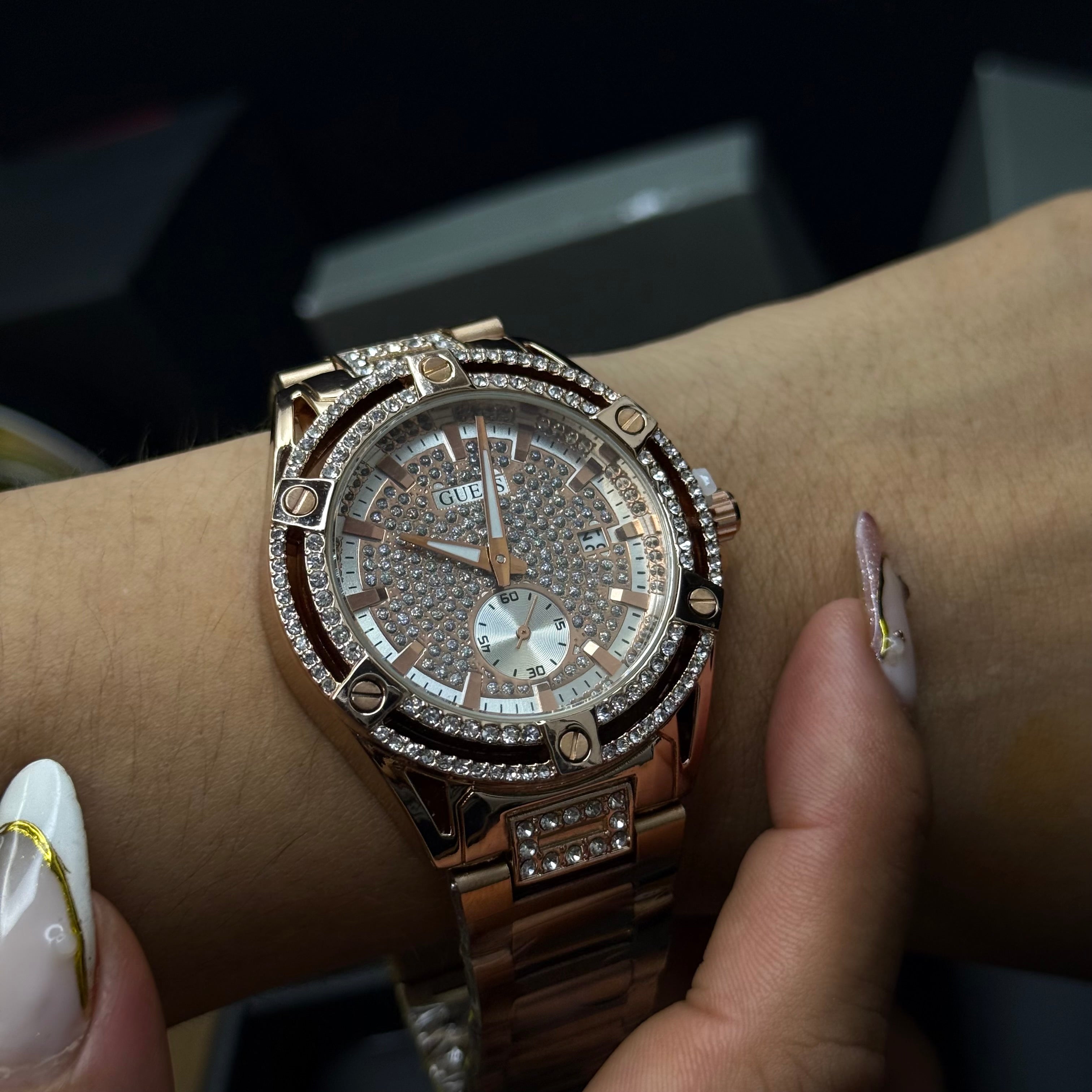 GUESS CUBANO PARA DAMA REF-RR