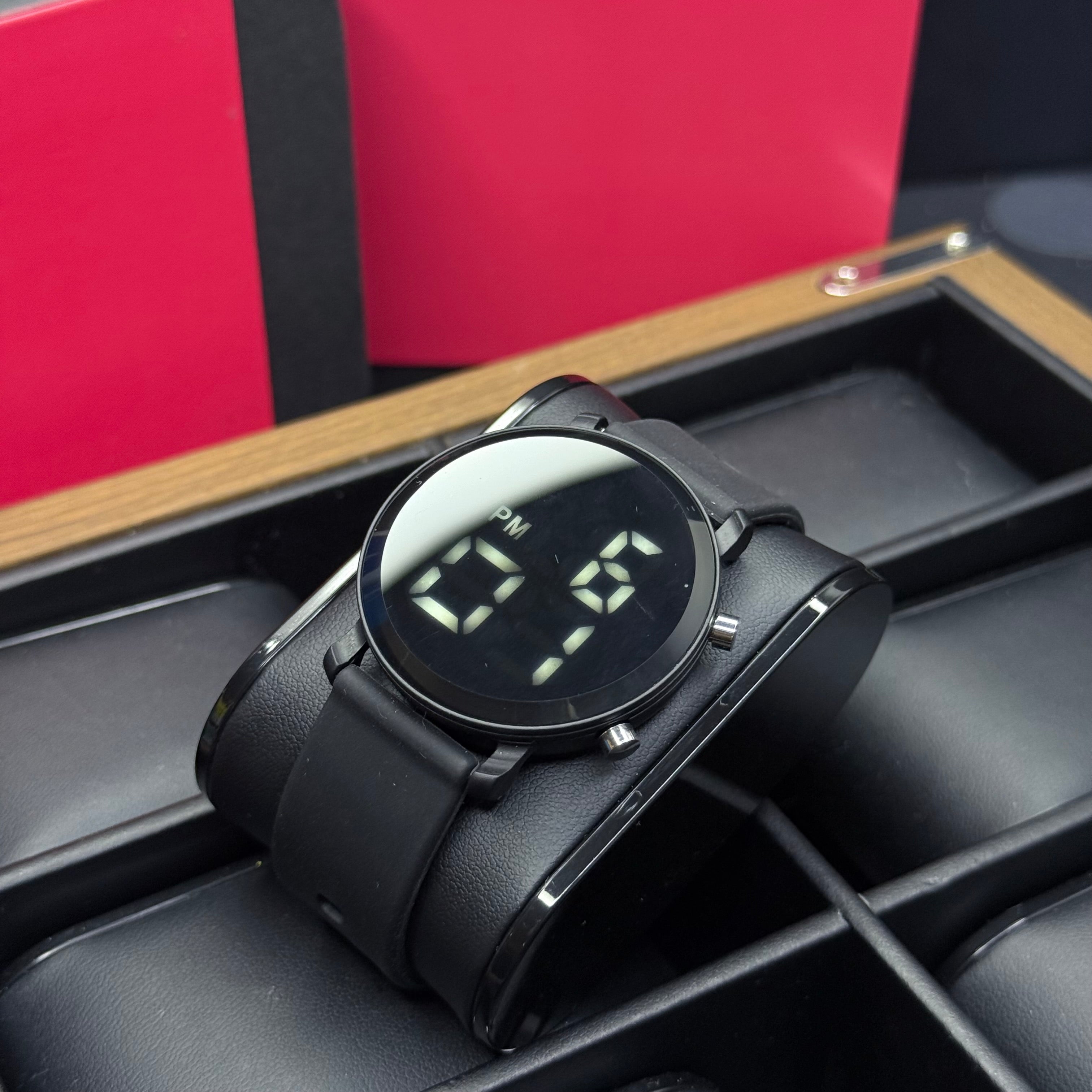 RELOJ DIGITAL ESTILO CUBANO PARA DAMA REF-NN