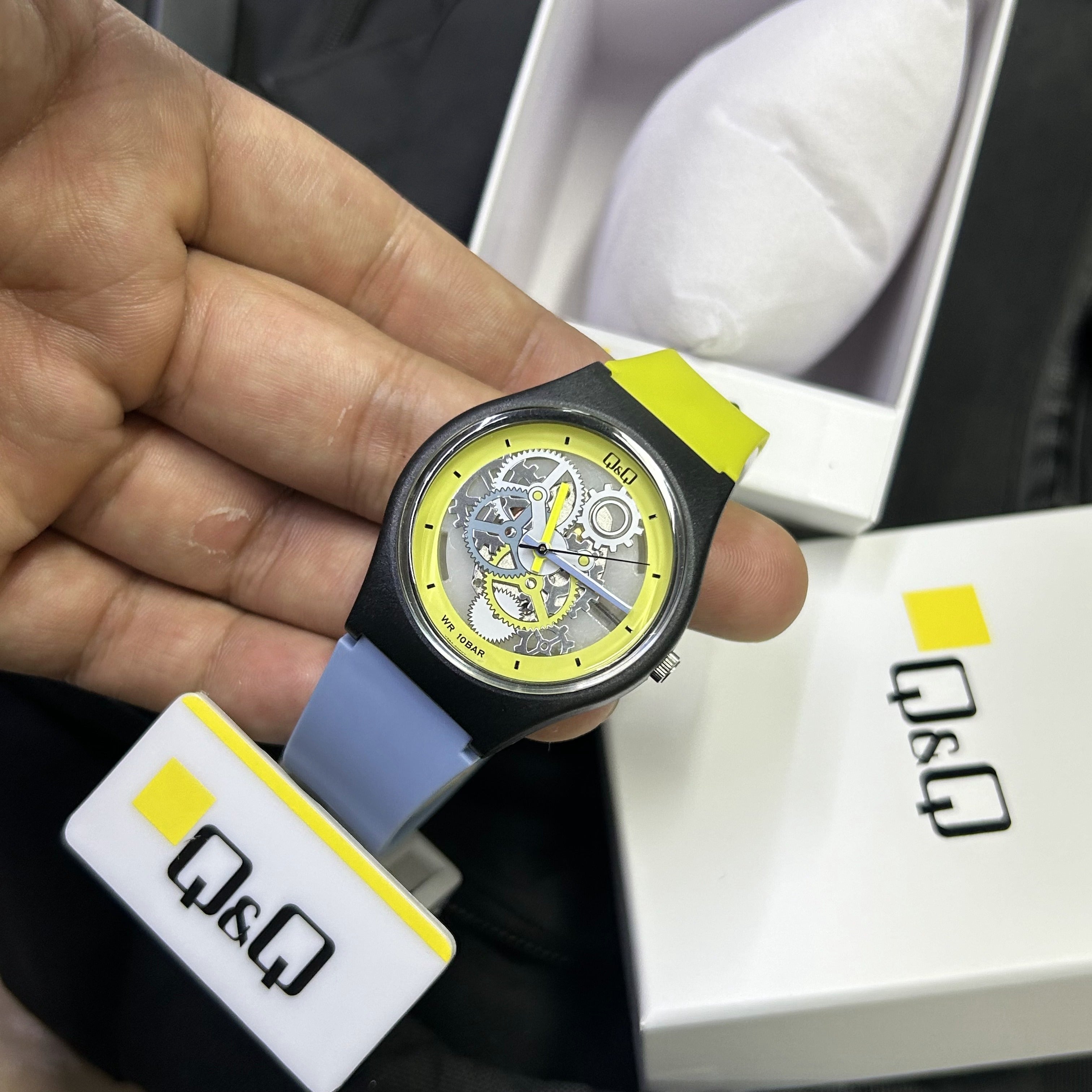 QyQ SUMERGIBLE TIPO SWATCH UNISES ORIGINAL REF-V39A-508VY