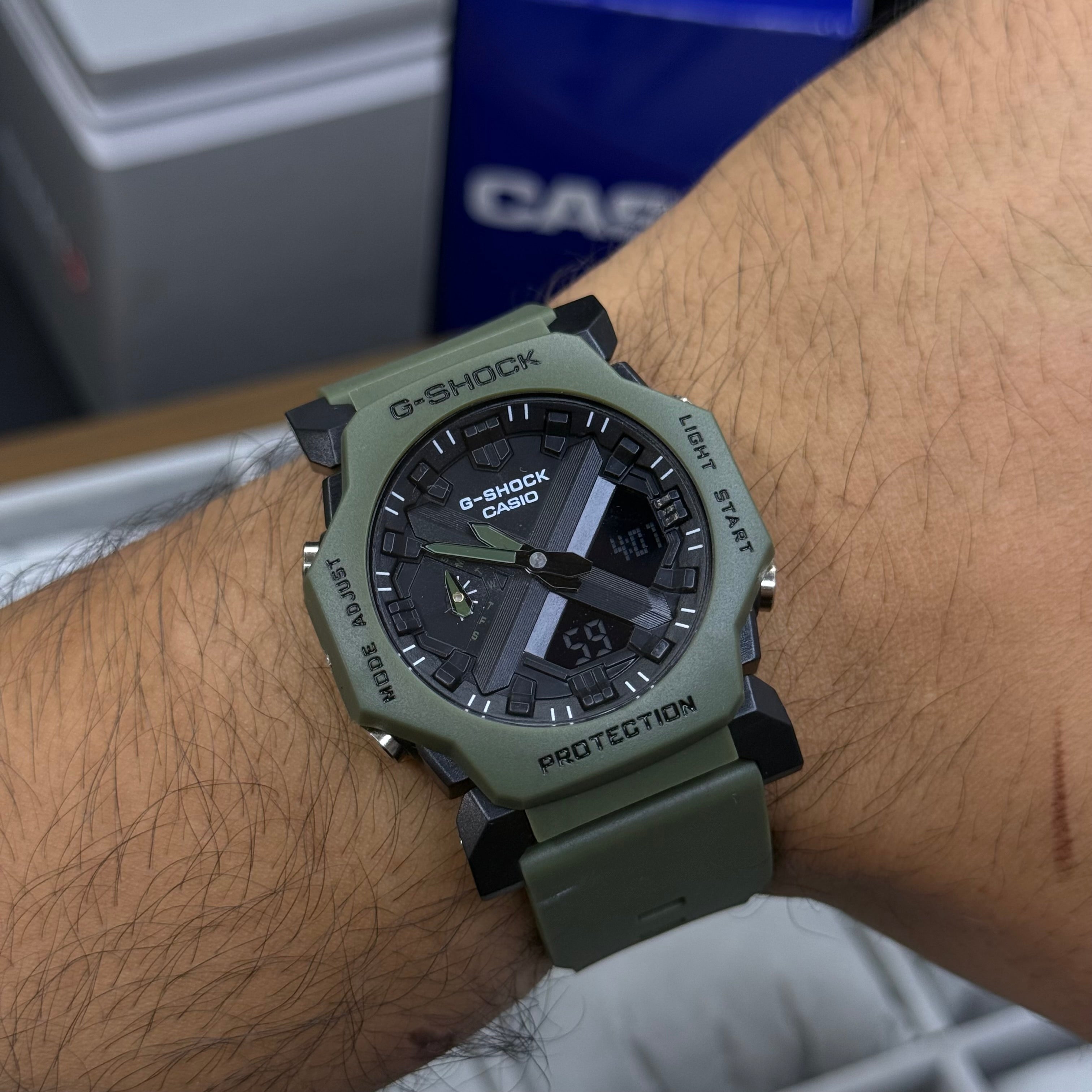 CASIO G-SHOCK PARA HOMBRE REF GA-2300 VN