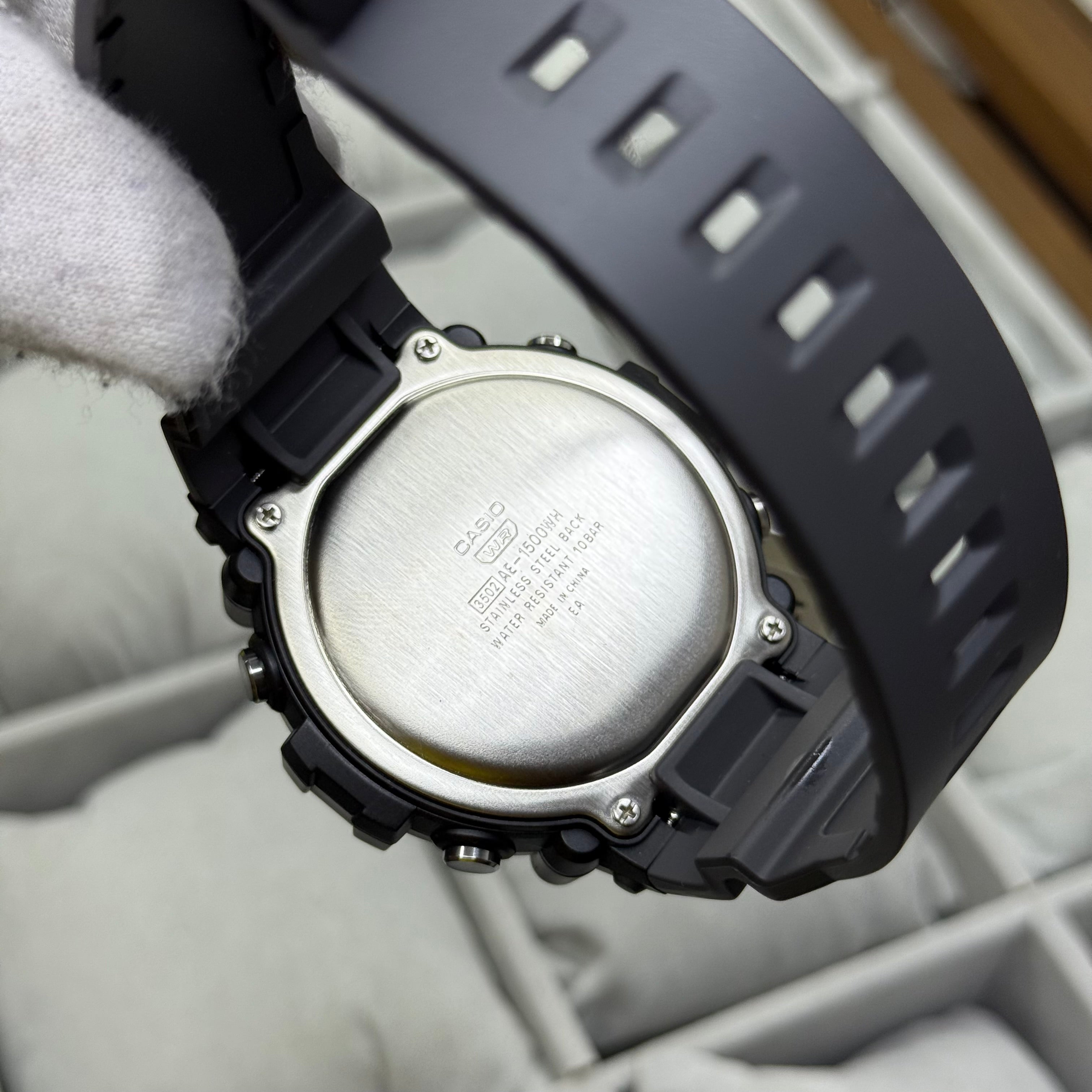 CASIO ORIGINAL PARA HOMBRE REF-AE-1500WH-8B
